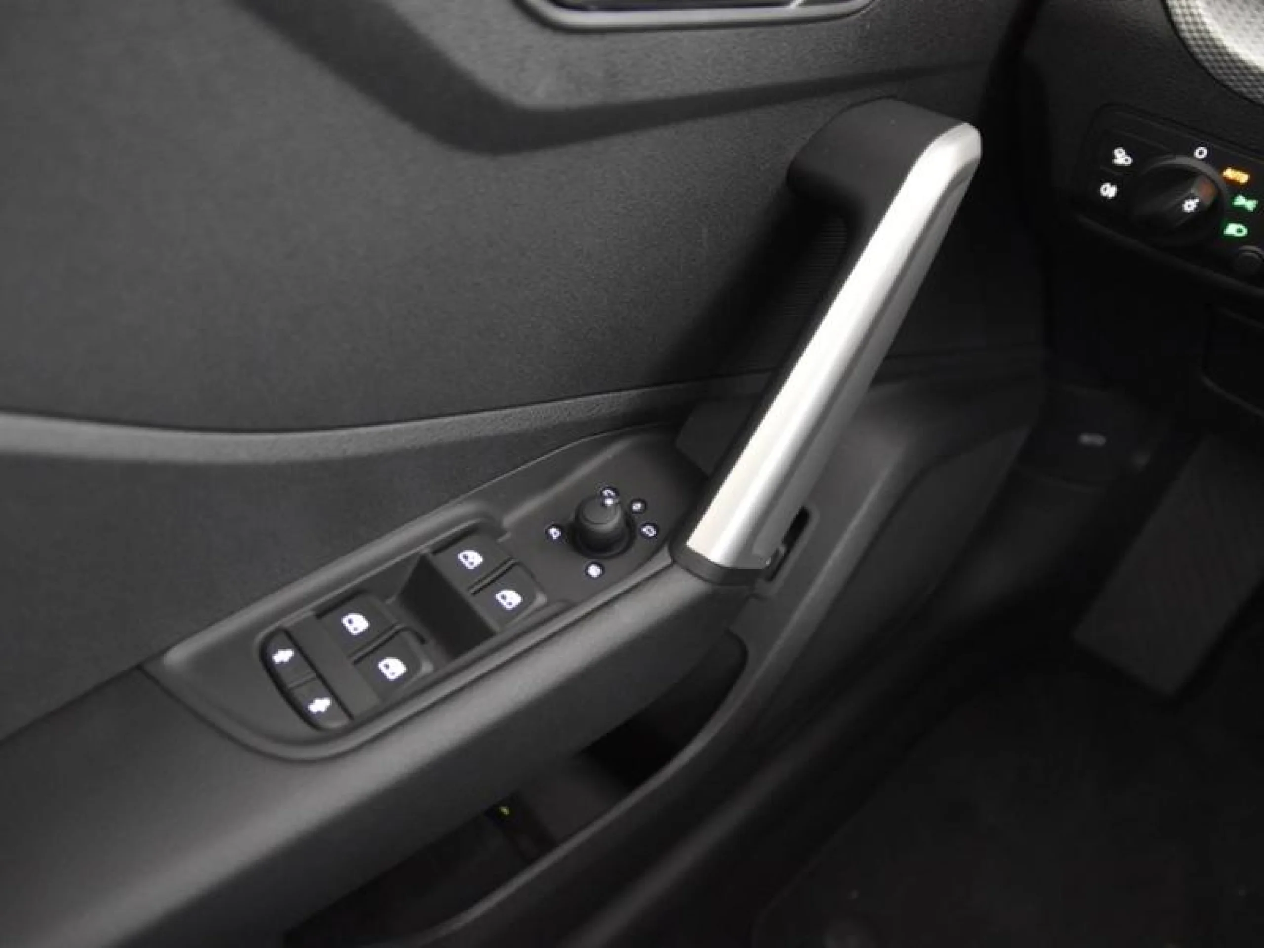 AUDI Q2 ADVANCED 30 TFSI 81KW (110CV) - Foto 19