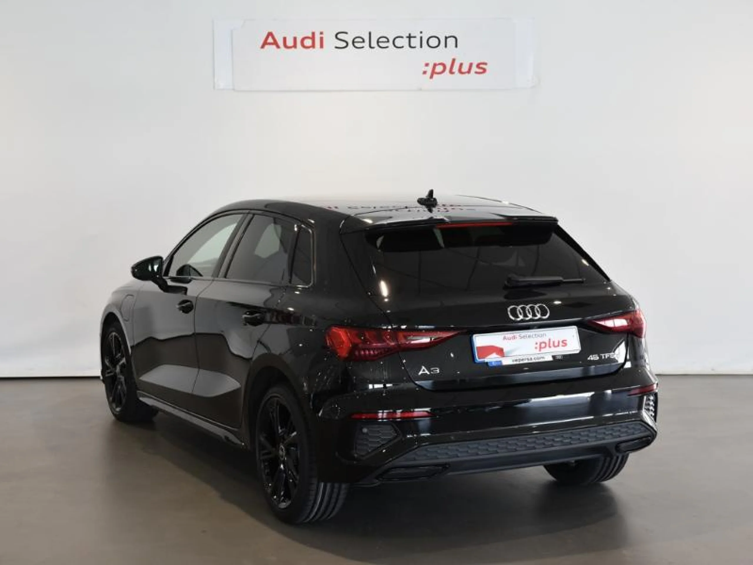 AUDI A3 SPORTBACK 45 TFSI E COMPETITION S TRONIC - Foto 2
