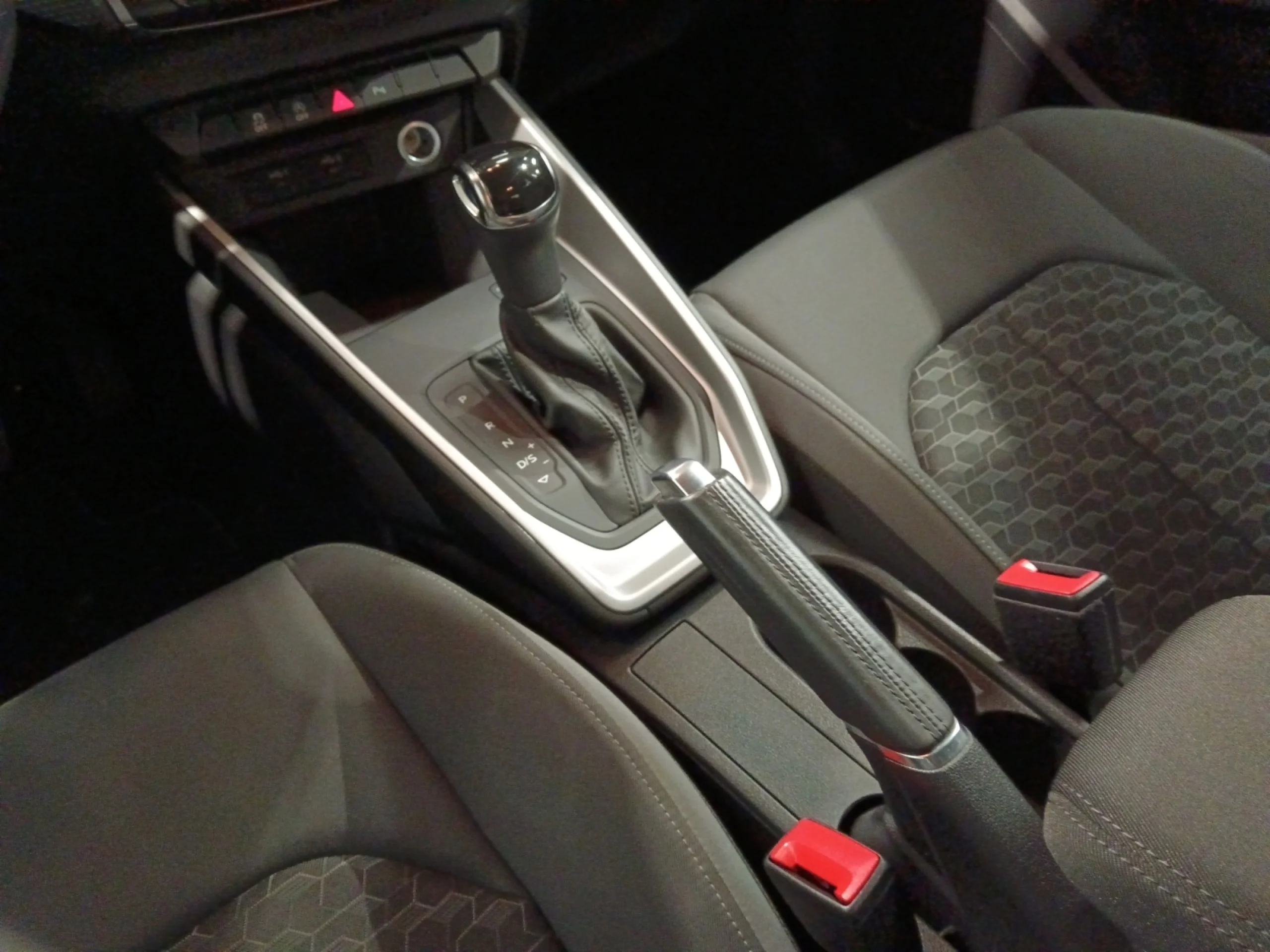 AUDI A1 SPORTBACK ADRENALIN 30 TFSI 81KW S TRON - Foto 13