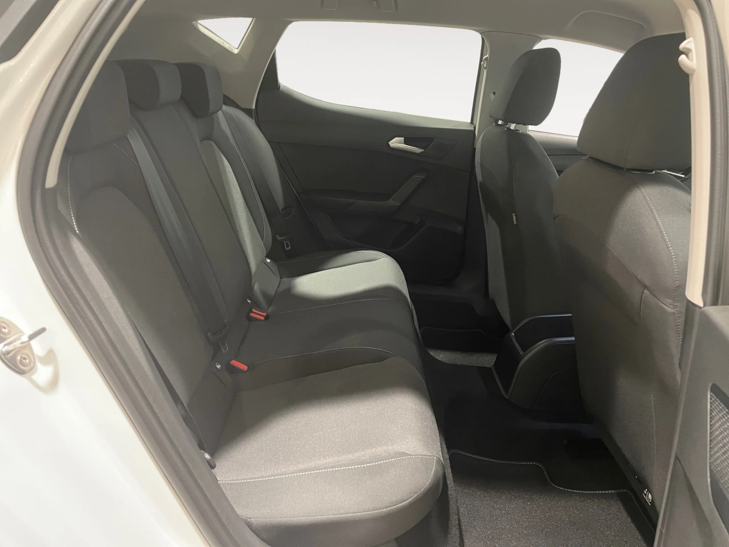 SEAT LEON 2.0 TDI 85KW S&S REFERENCE - Foto 6