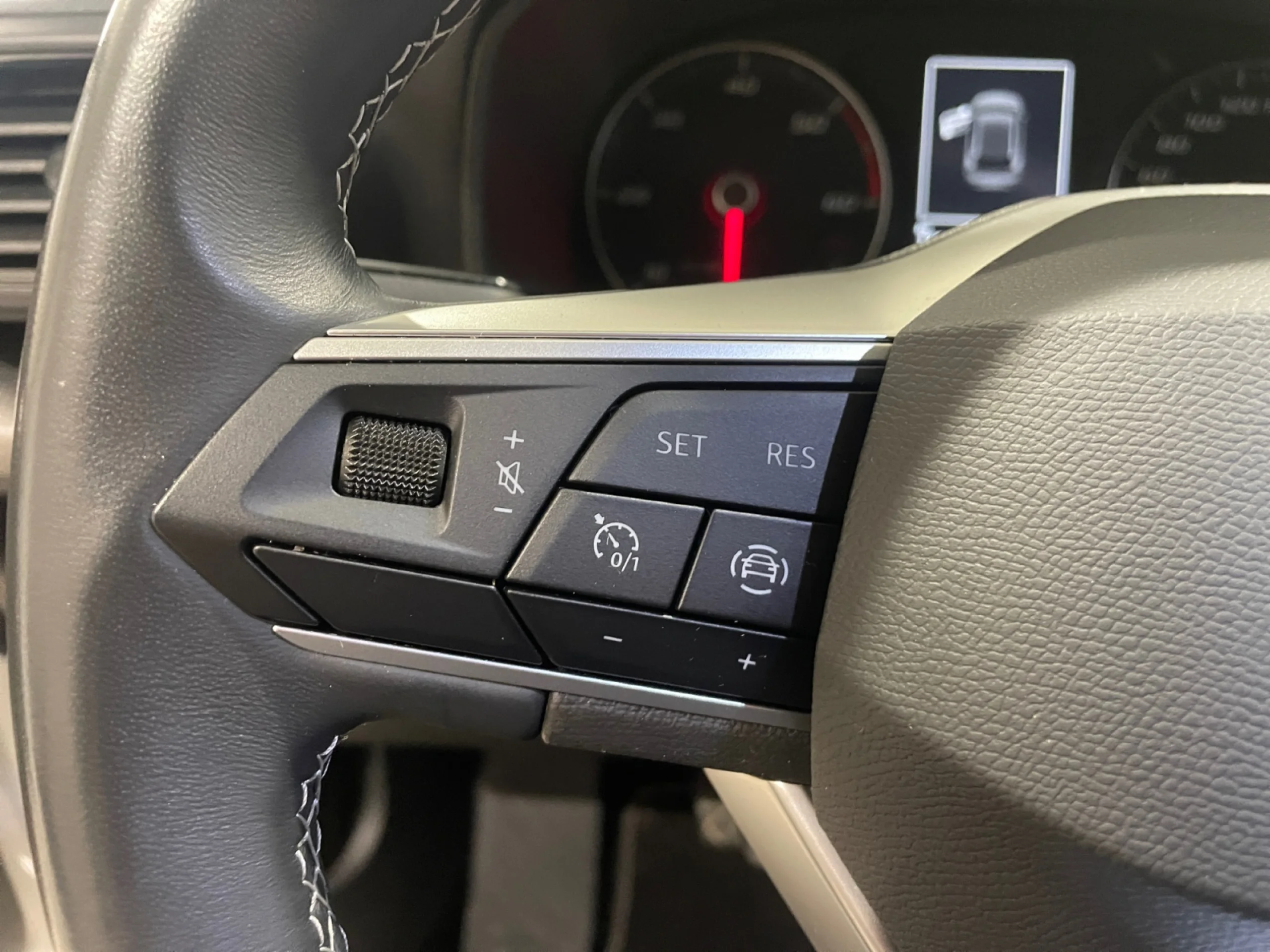 SEAT LEON 2.0 TDI 85KW S&S REFERENCE - Foto 9