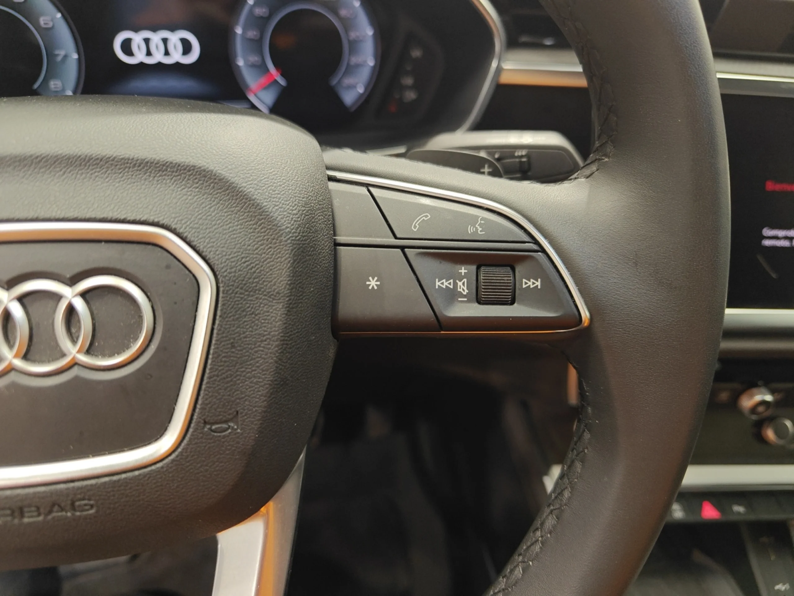 AUDI Q3 ADVANCED 35 TFSI 110KW (150CV) S TRONIC - Foto 10