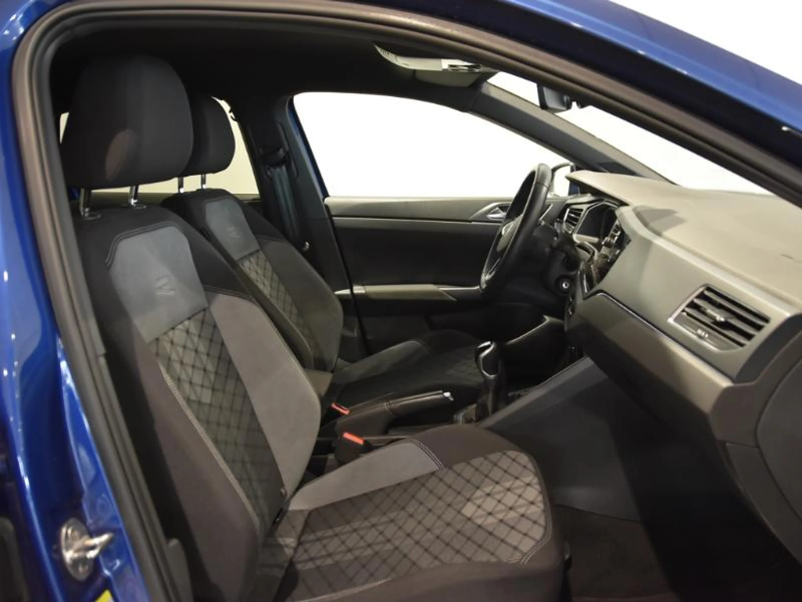 VOLKSWAGEN POLO R LINE 1.0 TSI 70KW (95CV) - Foto 5