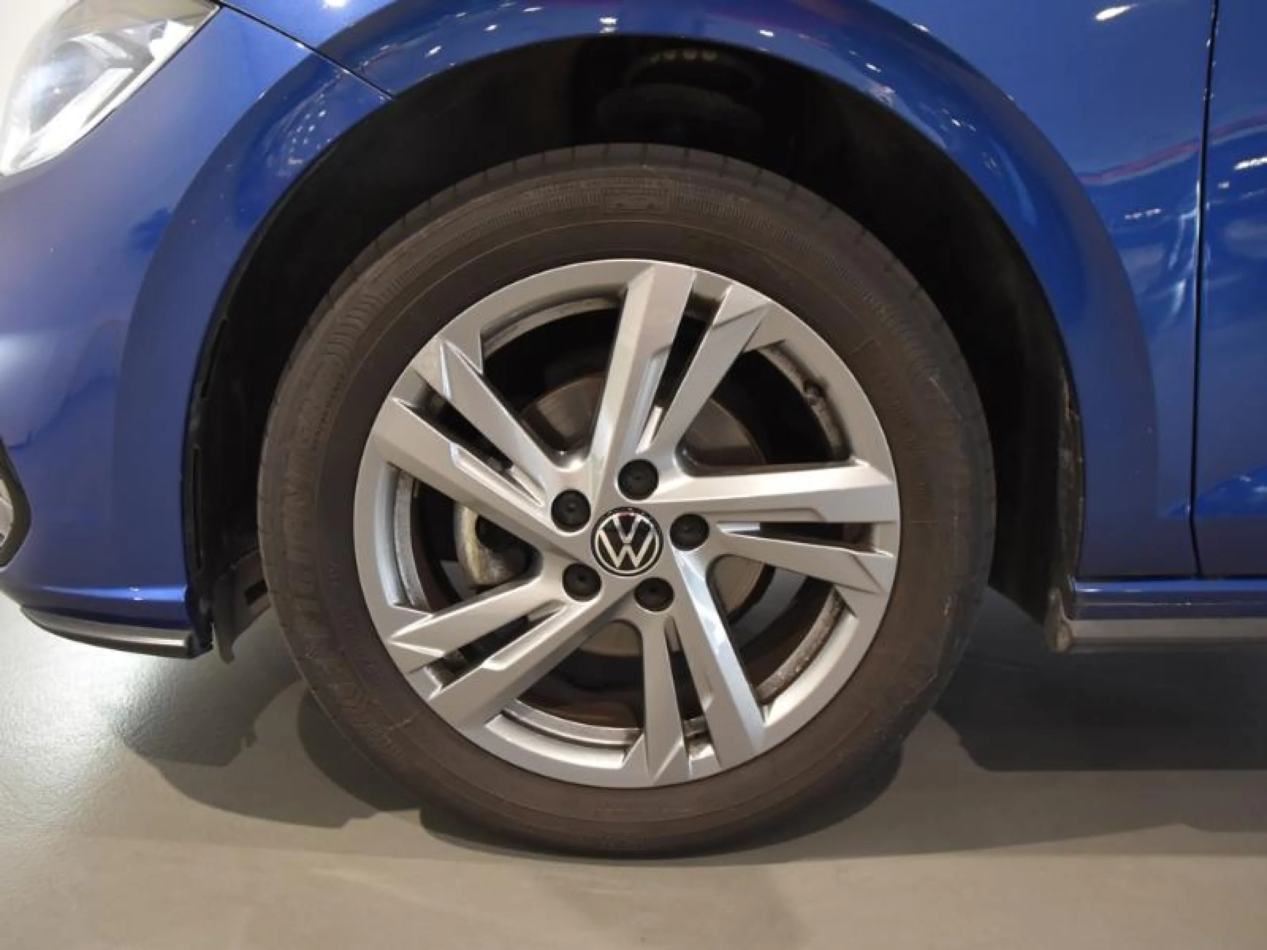 VOLKSWAGEN POLO R LINE 1.0 TSI 70KW (95CV) - Foto 8