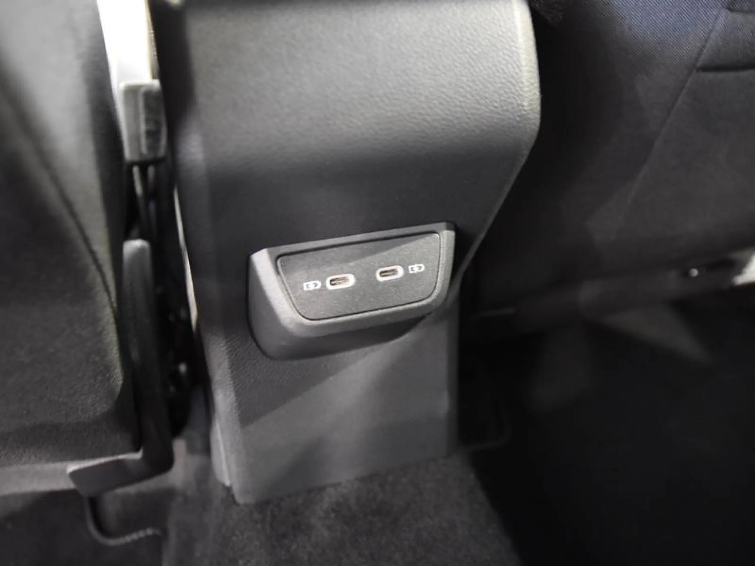 VOLKSWAGEN POLO R LINE 1.0 TSI 70KW (95CV) - Foto 9