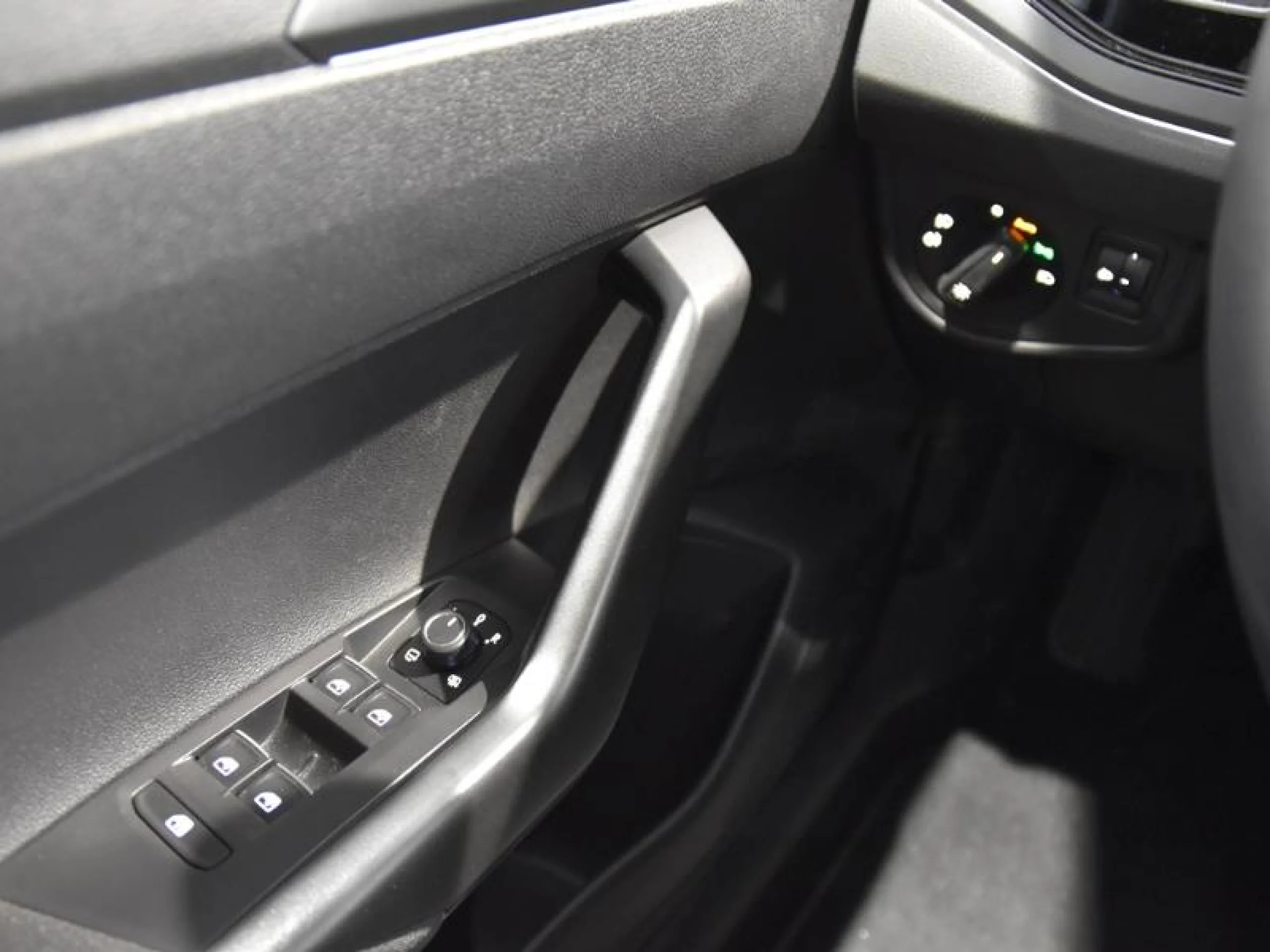 VOLKSWAGEN POLO R LINE 1.0 TSI 70KW (95CV) - Foto 16