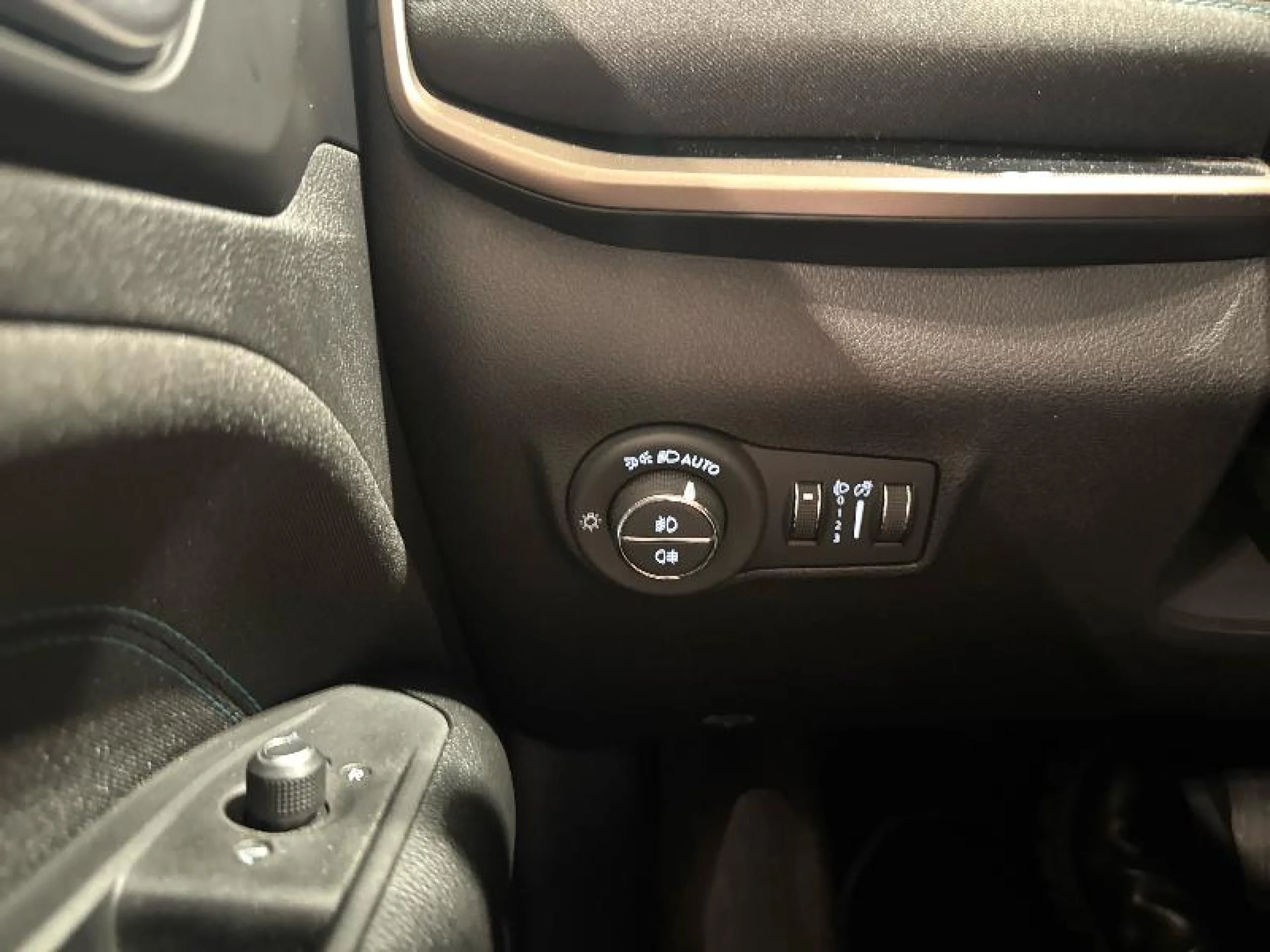 JEEP COMPASS EHYBRID 1.5 MHEV 96KW UPLAND DCT - Foto 25