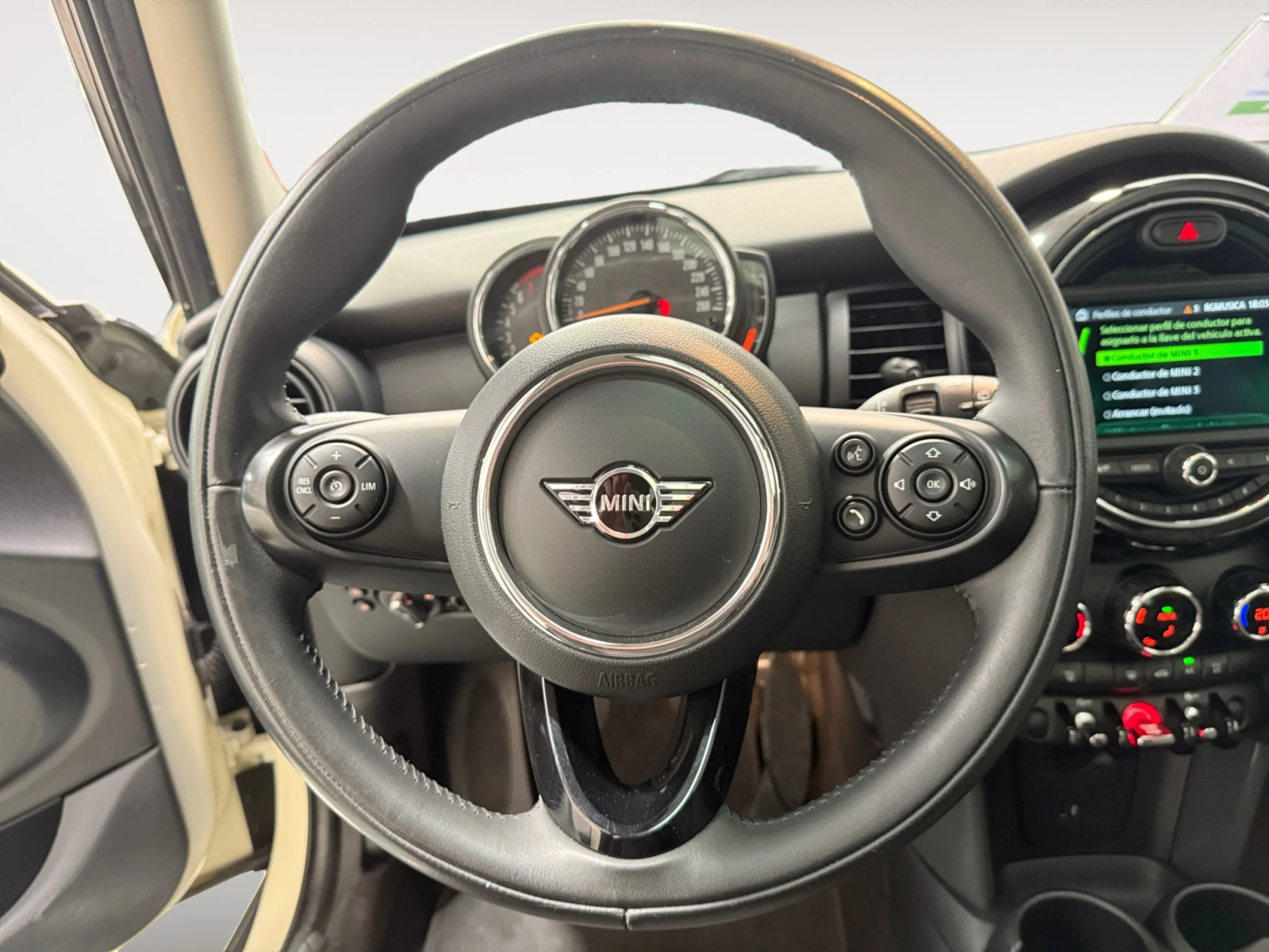 MINI MINI ONE 5 PUERTAS - Foto 11