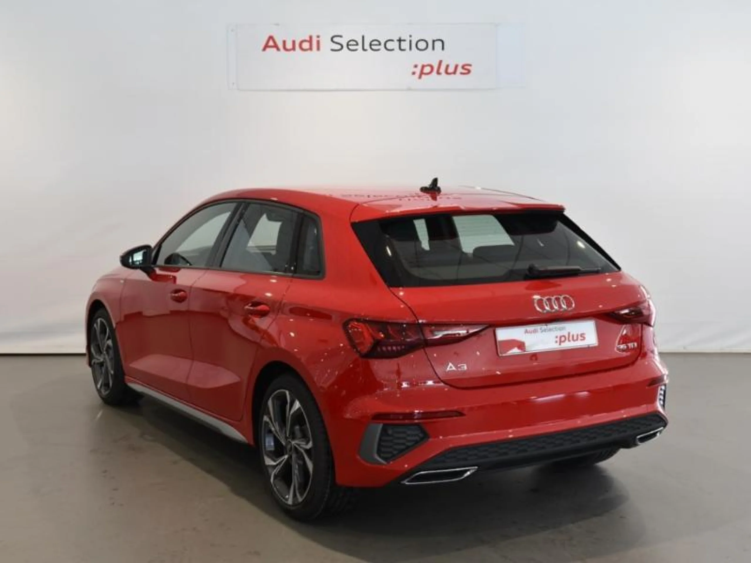 AUDI A3 SPORTBACK GENUINE 35 TDI 110KW S TRONIC - Foto 2