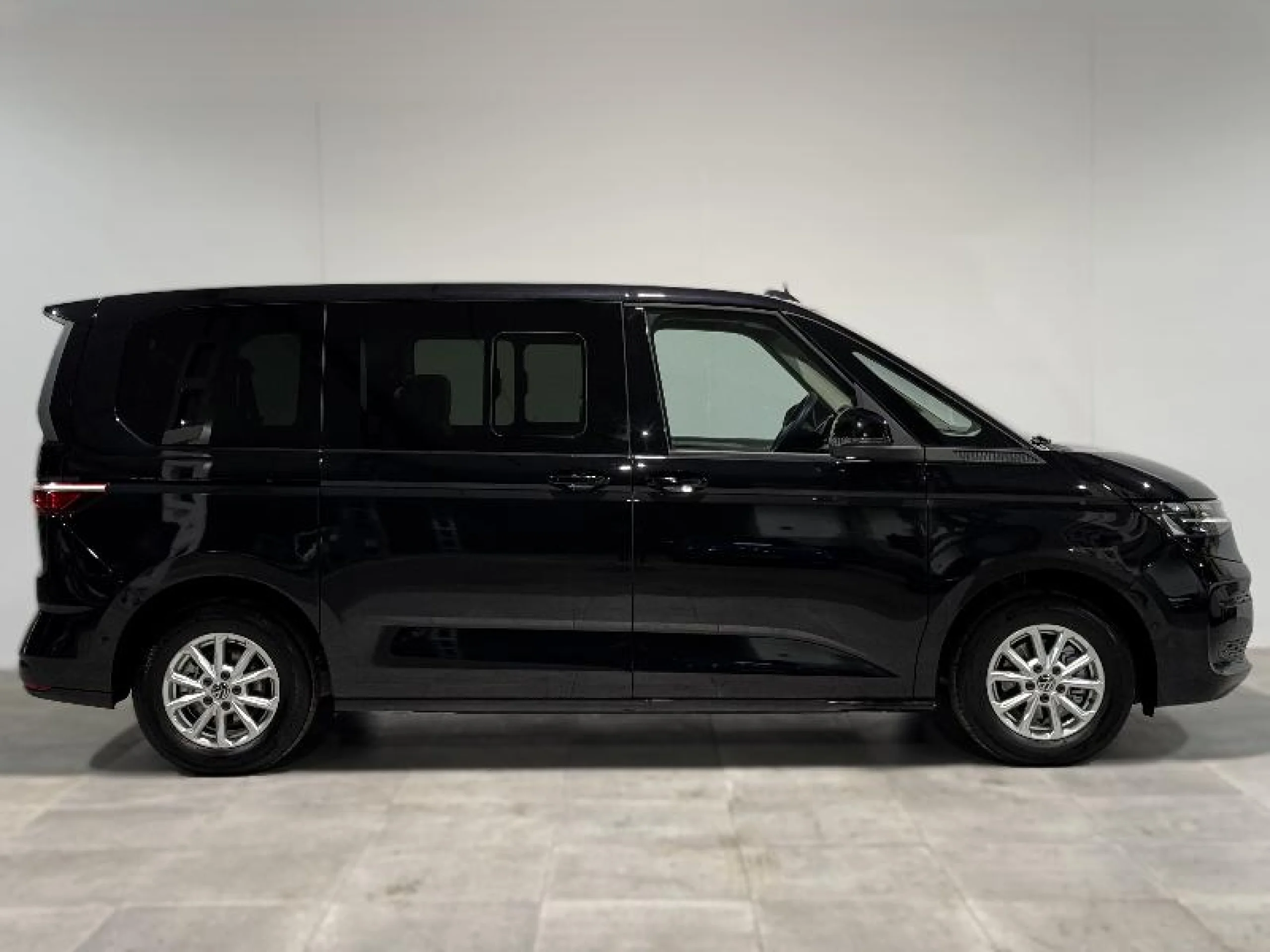 VOLKSWAGEN Multivan 2.0 TDI 110KW (150CV) DSG B.CORTA - Foto 3