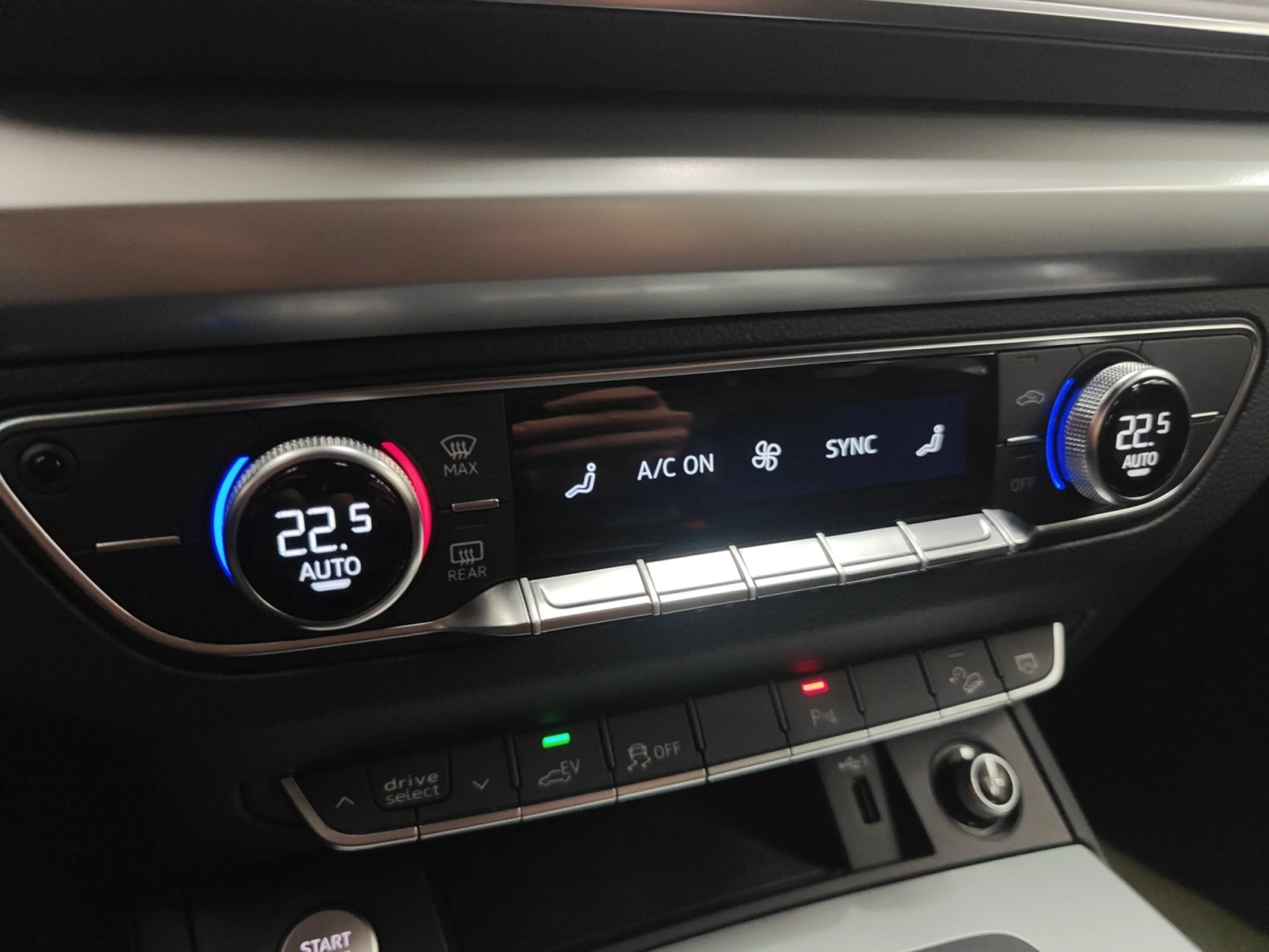 AUDI Q5 ADVANCED 50 TFSI E QUATTRO ULTRA - Foto 20