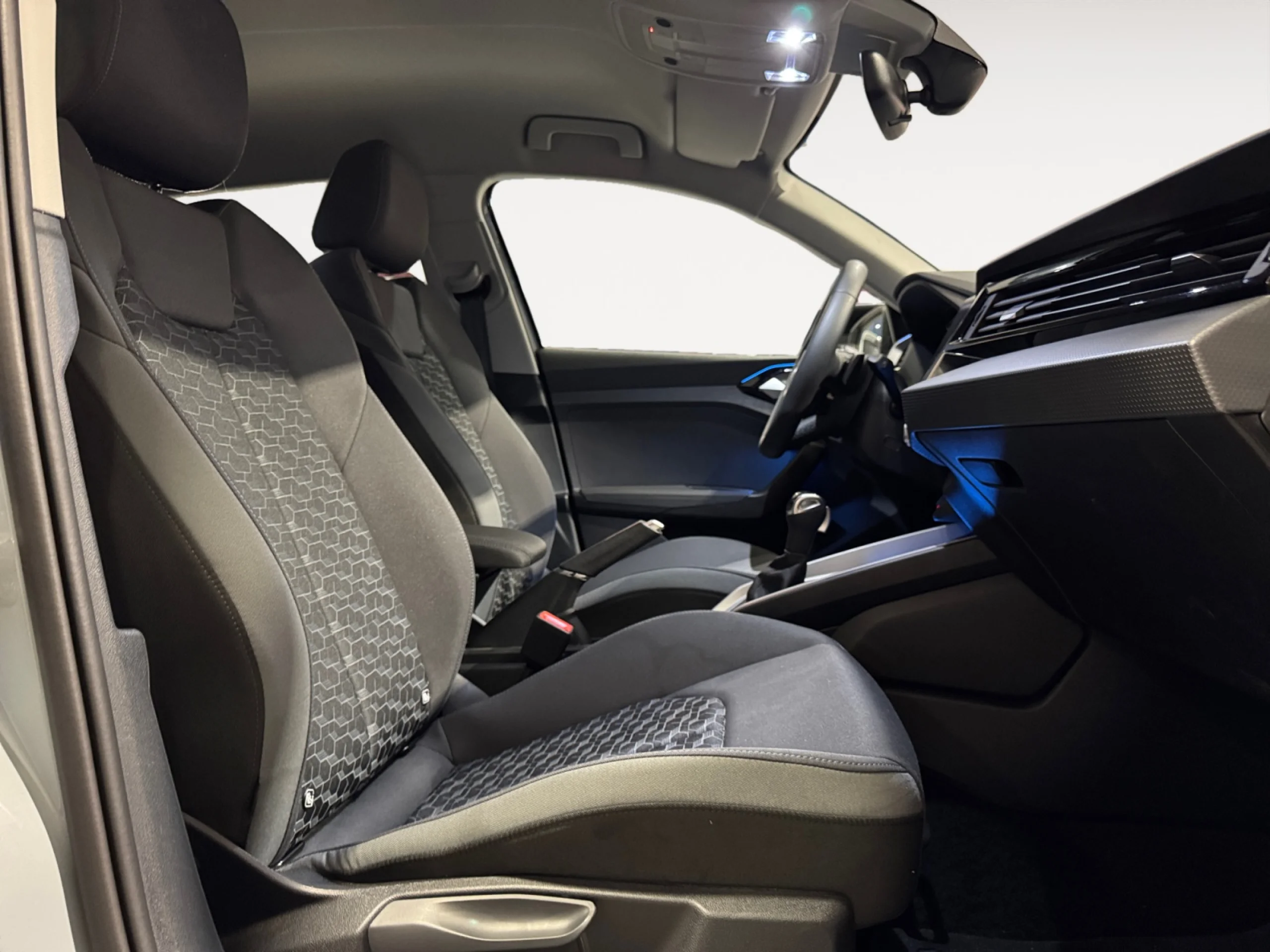 AUDI A1 SPORTBACK ADRENALIN 30 TFSI 85KW S TRON - Foto 5