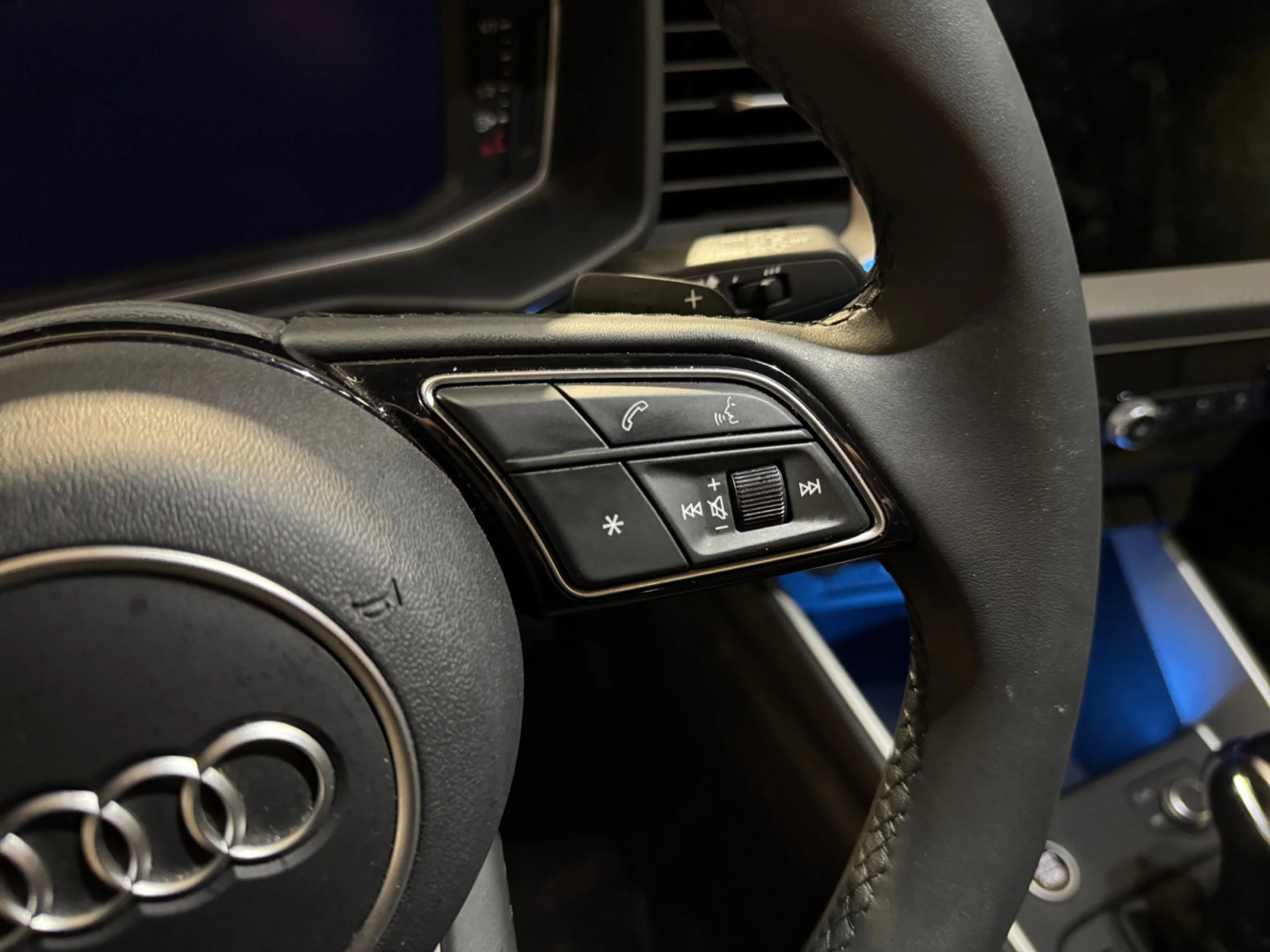 AUDI A1 SPORTBACK ADRENALIN 30 TFSI 85KW S TRON - Foto 10