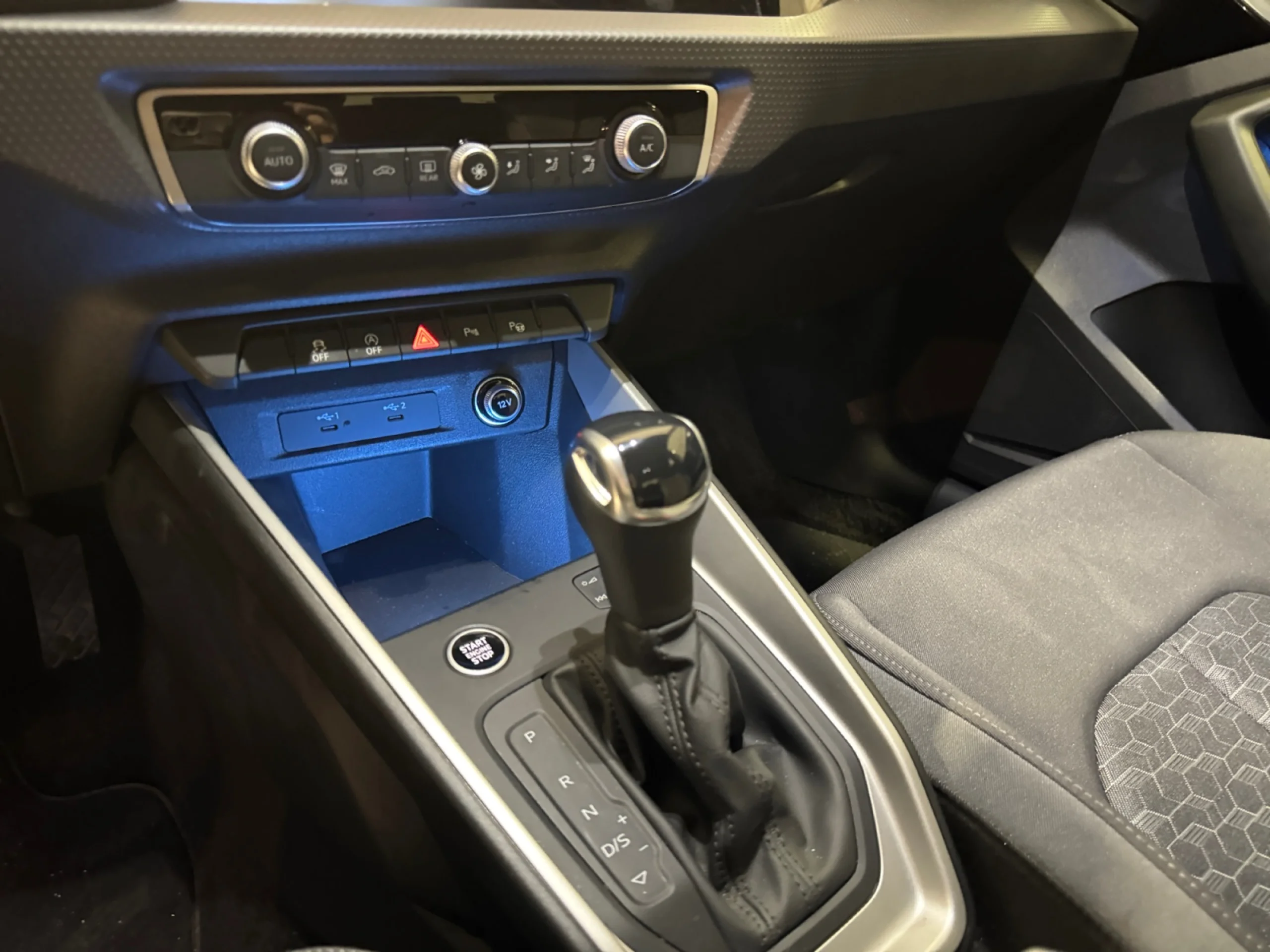 AUDI A1 SPORTBACK ADRENALIN 30 TFSI 85KW S TRON - Foto 14