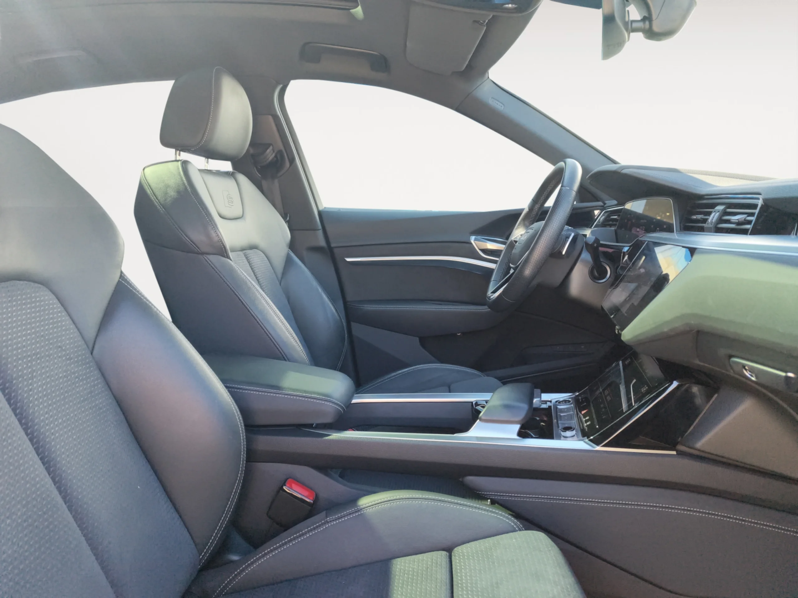 AUDI Q8 Q8 E TRON SPORTBACK 55 QUATTRO S LINE - Foto 4