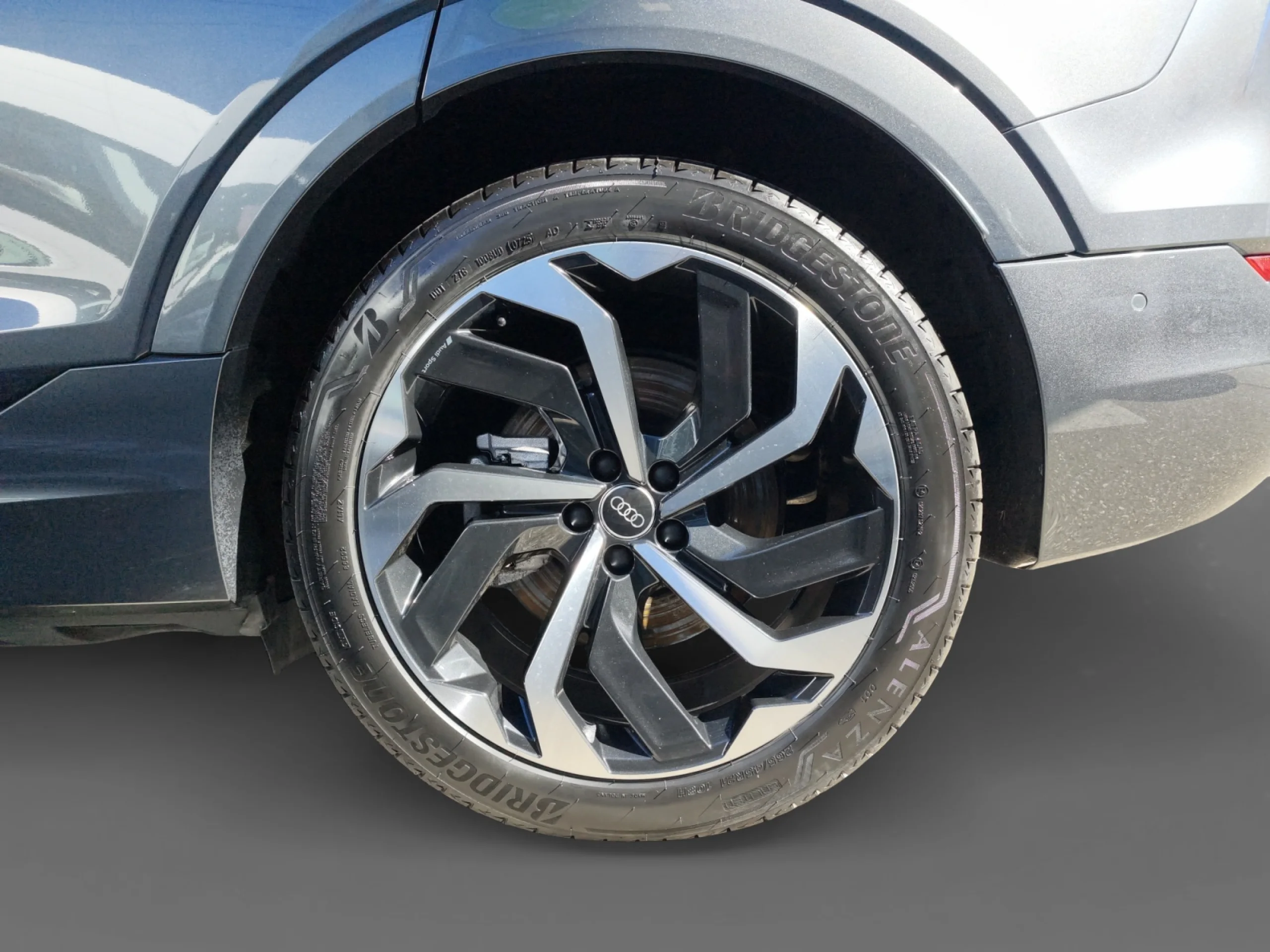 AUDI Q8 Q8 E TRON SPORTBACK 55 QUATTRO S LINE - Foto 7