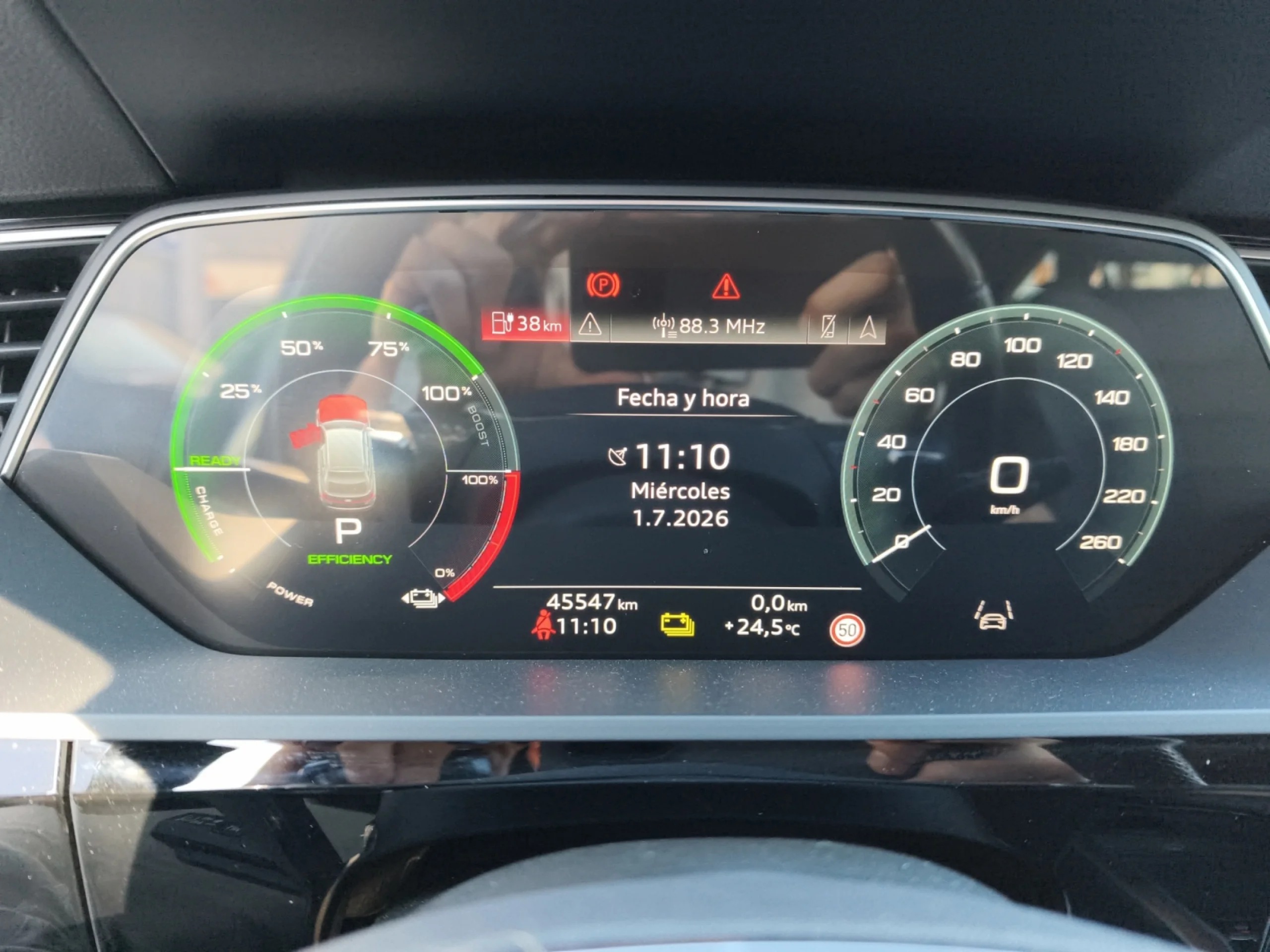 AUDI Q8 Q8 E TRON SPORTBACK 55 QUATTRO S LINE - Foto 9