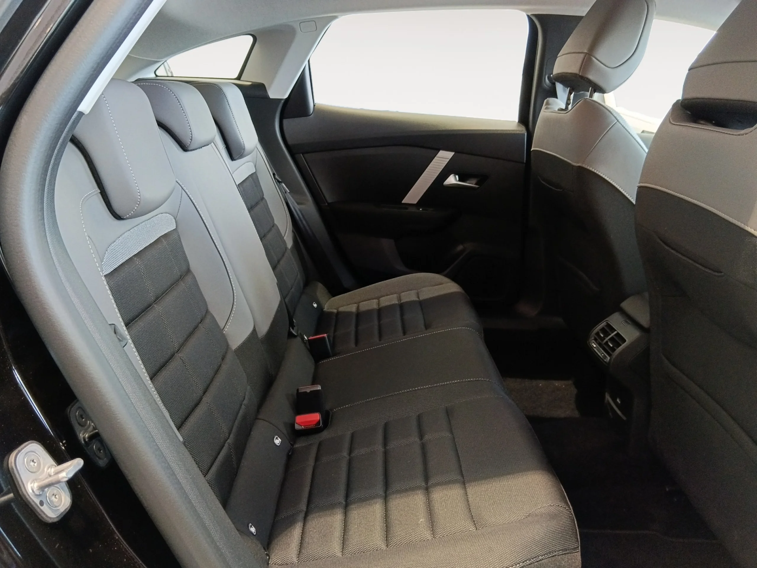 CITROEN C4 HYBRID 110 Ë DCS6 YOU - Foto 6