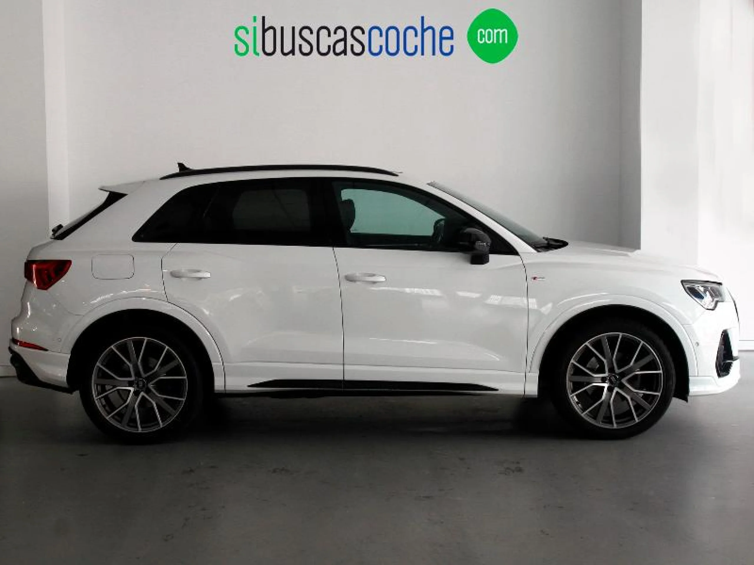 AUDI Q3 BLACK LINE 35 TDI 110KW (150CV) S TRONIC - Foto 3