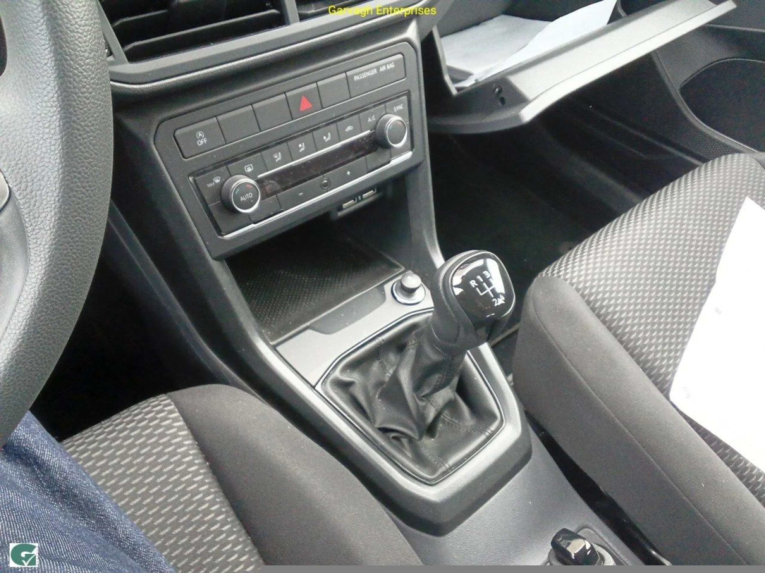VOLKSWAGEN T CROSS EDITION 1.0 TSI 70KW (95CV) - Foto 3