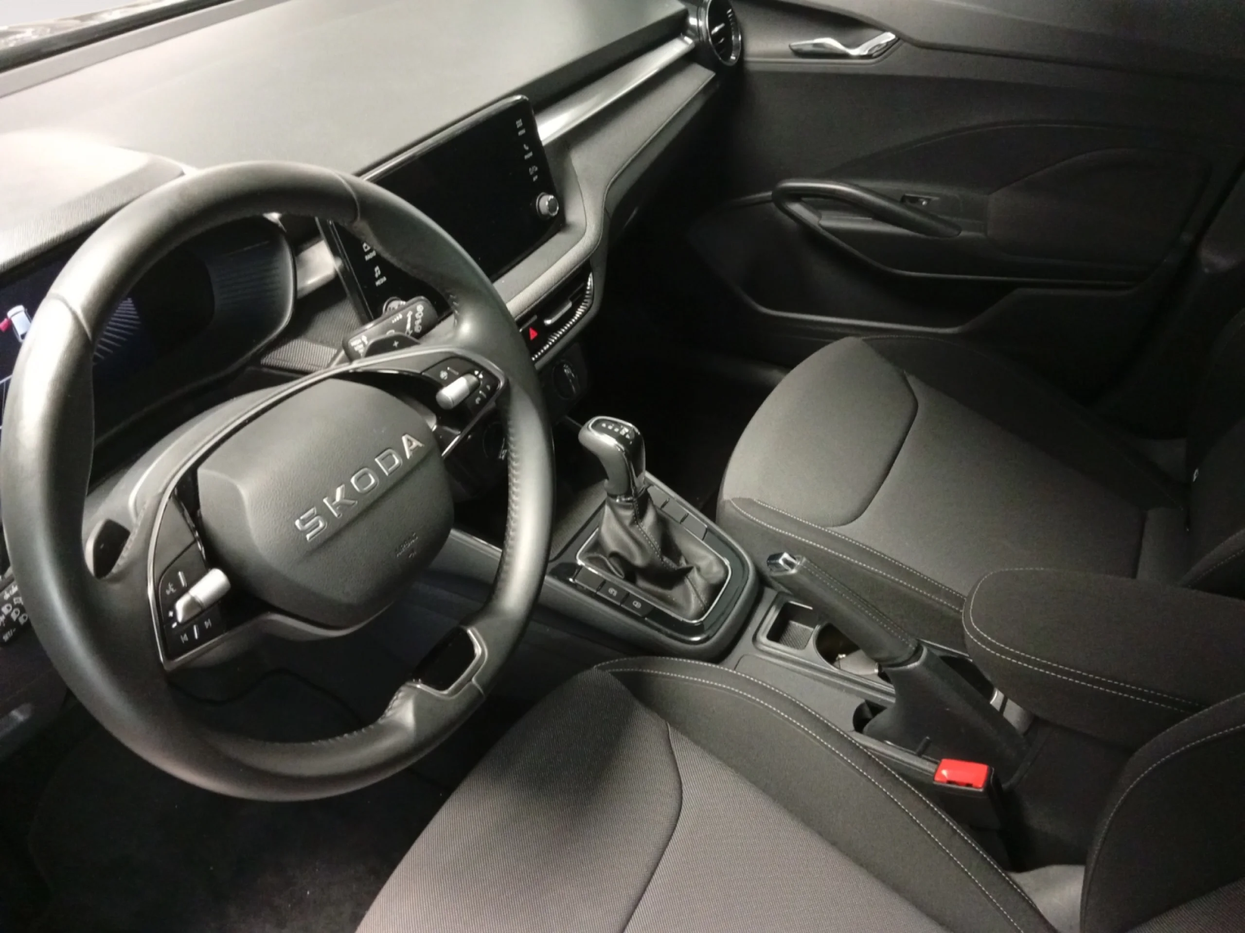 SKODA FABIA 1.0 TSI 85KW (115CV) DSG DESIGN - Foto 19