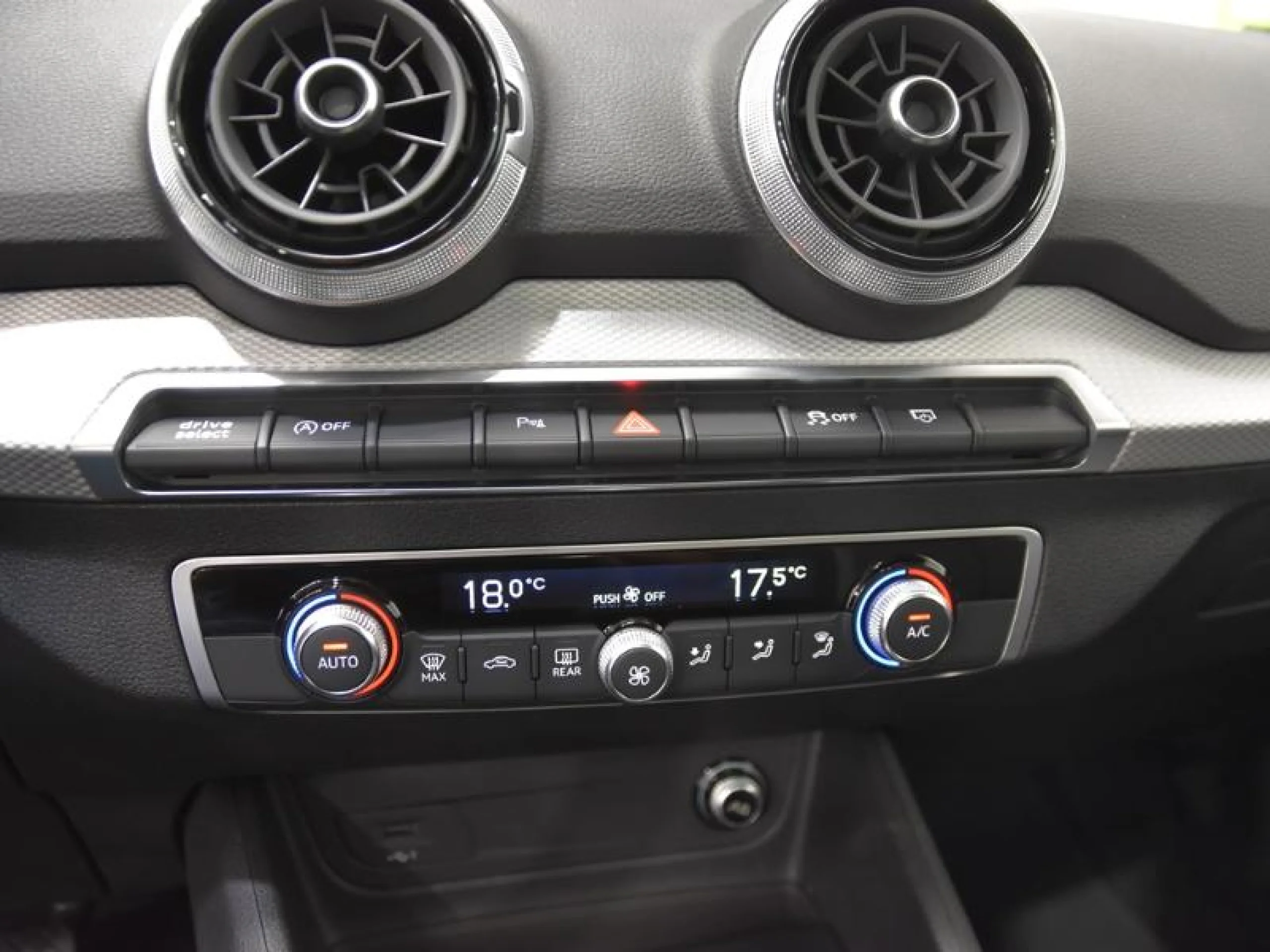 AUDI Q2 S LINE 30 TDI 85KW (116CV) S TRONIC - Foto 12