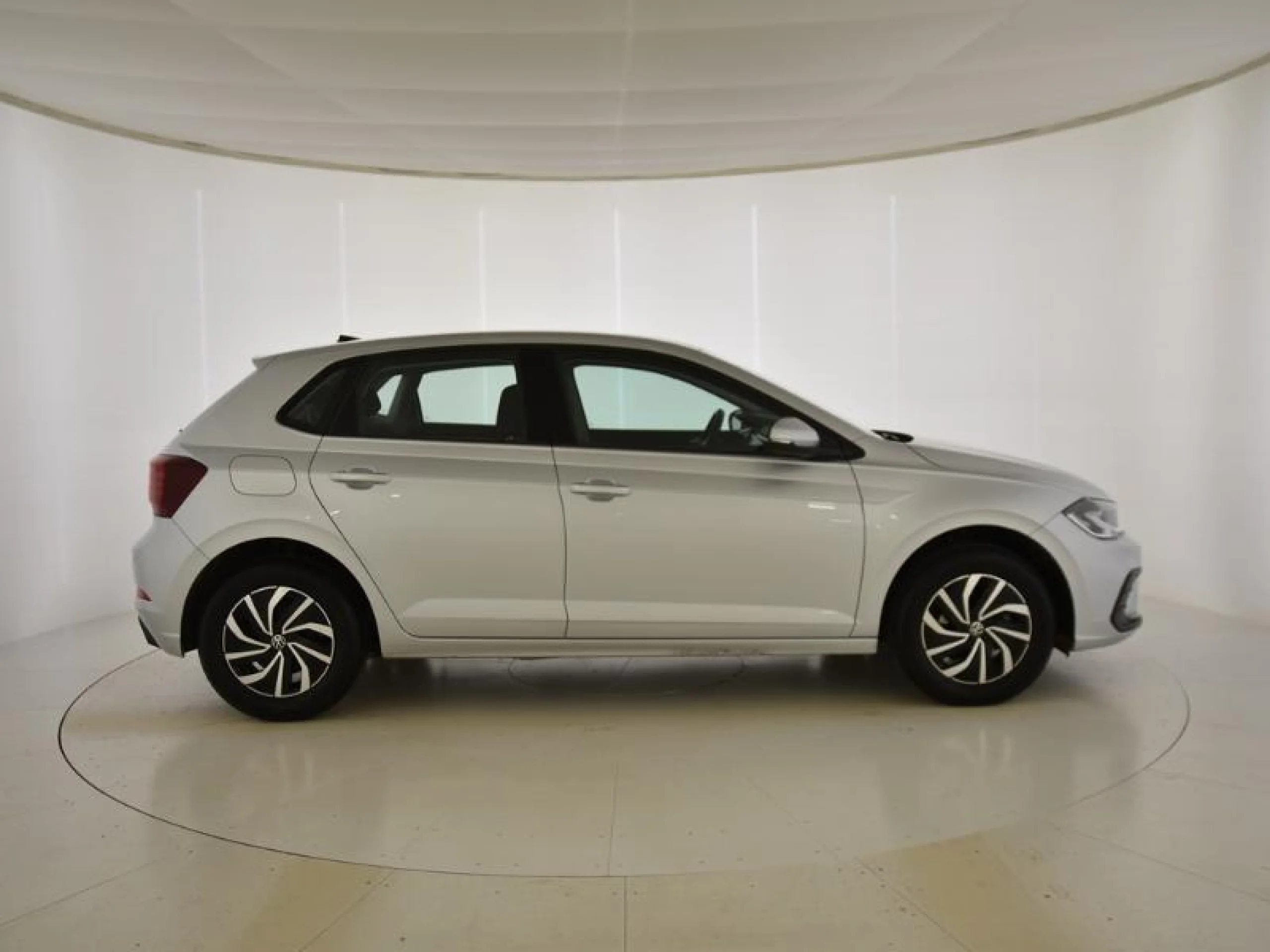 VOLKSWAGEN POLO LIFE 1.0 TSI 70KW (95CV) DSG - Foto 3