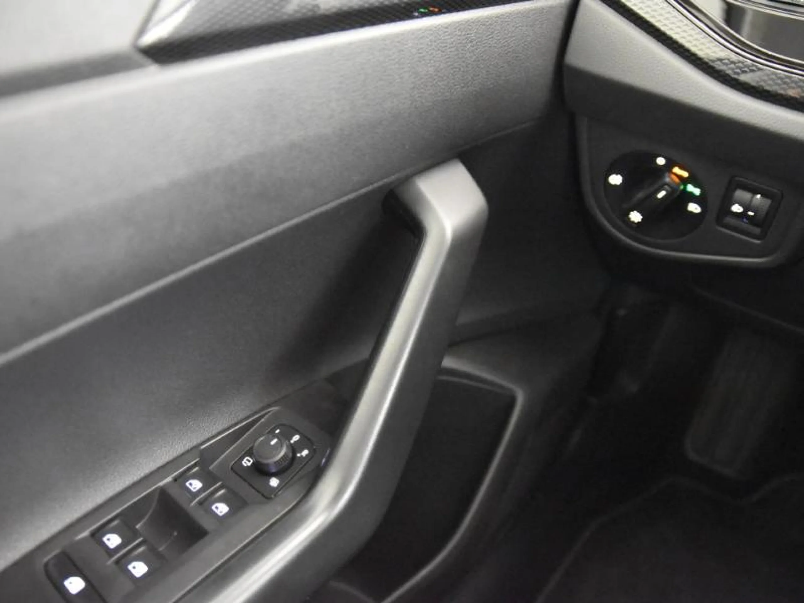 VOLKSWAGEN POLO LIFE 1.0 TSI 70KW (95CV) DSG - Foto 15