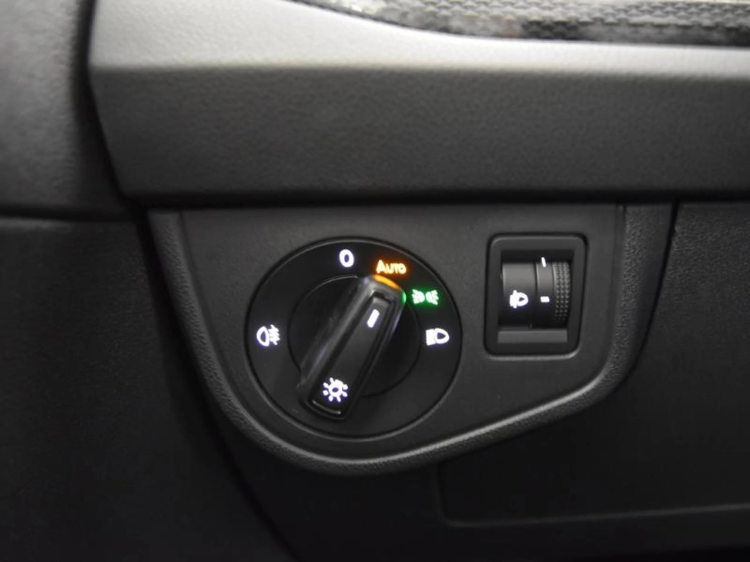 VOLKSWAGEN POLO LIFE 1.0 TSI 70KW (95CV) DSG - Foto 16