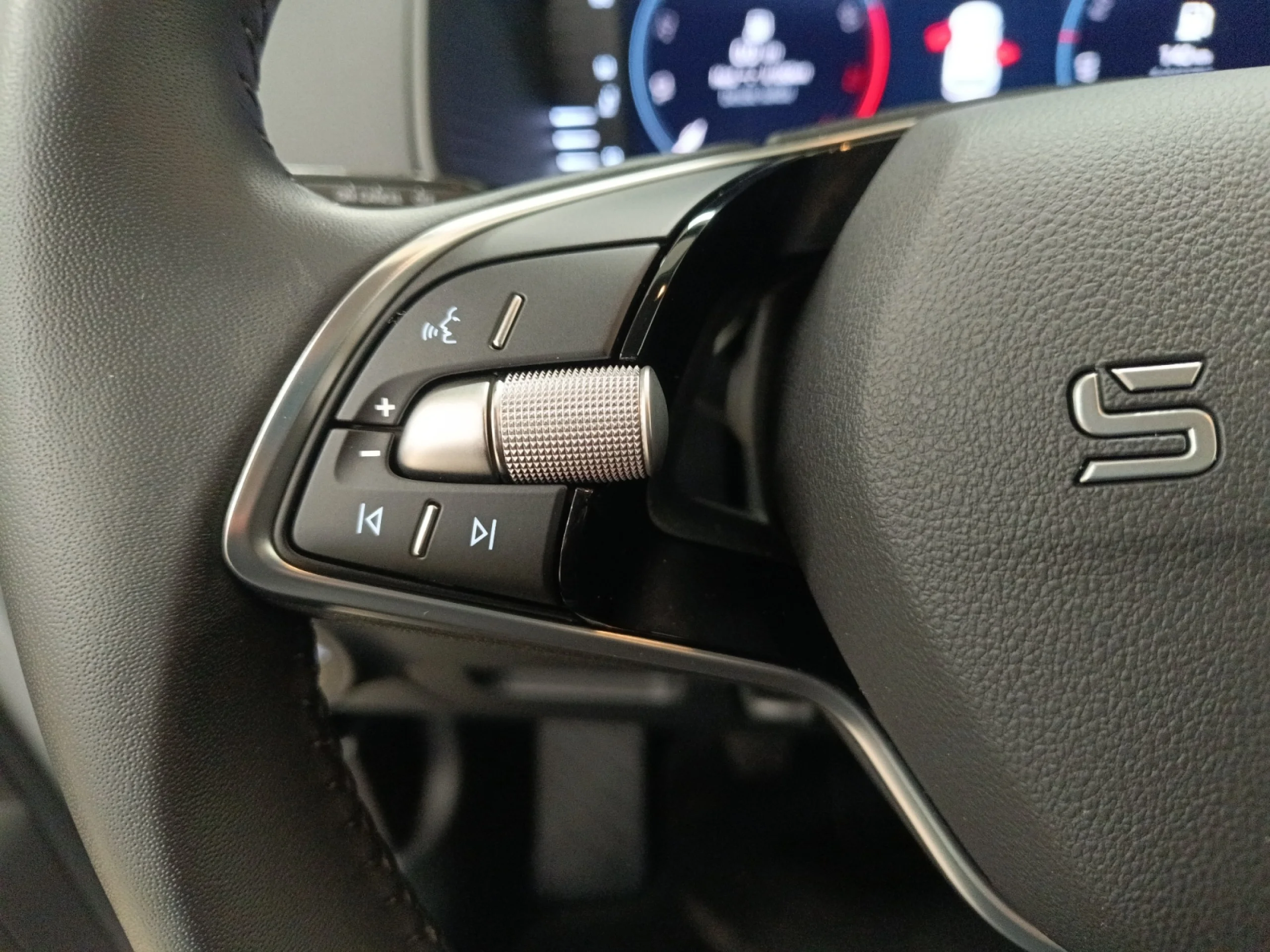 SKODA KAROQ 1.5 TSI 110KW (150CV) ACT SELECTION - Foto 11