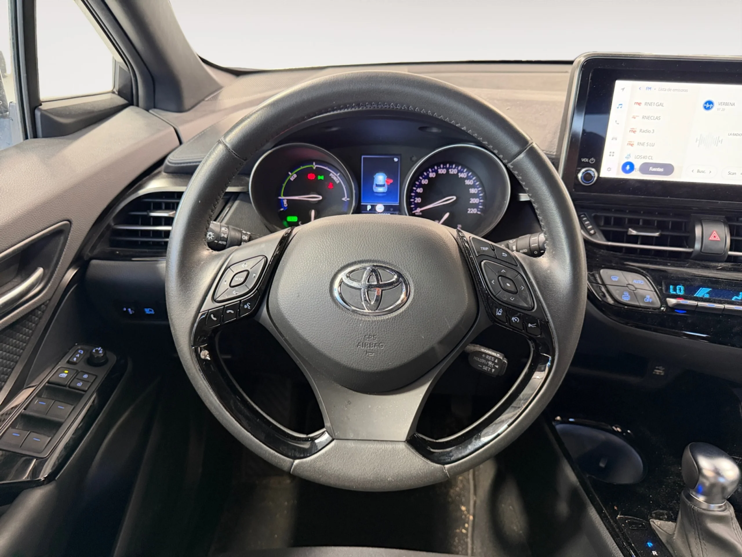 TOYOTA C HR 1.8 125H ADVANCE - Foto 11
