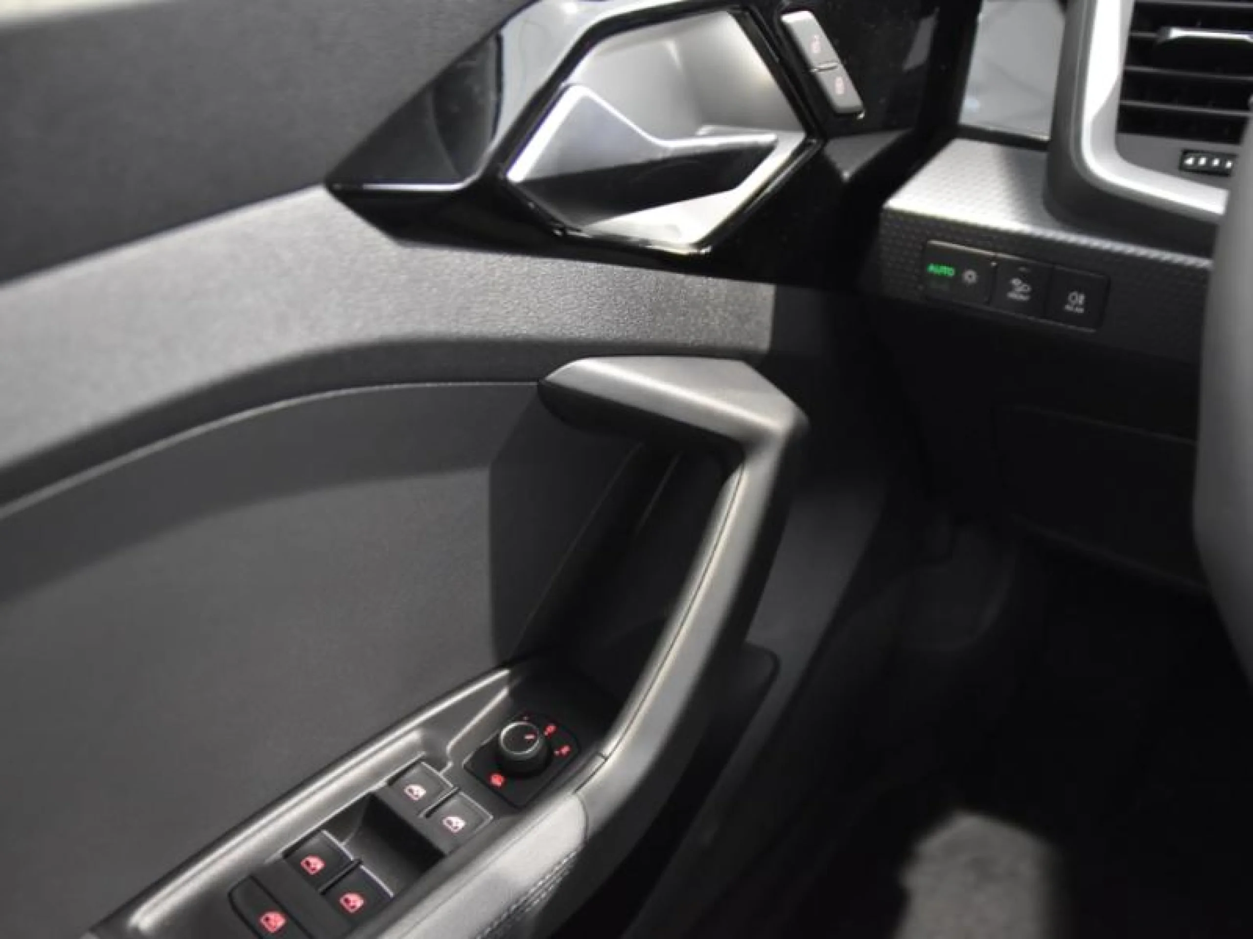 AUDI A1 SPORTBACK ADRENAL BLACK 30TFSI 81KW S TR - Foto 15
