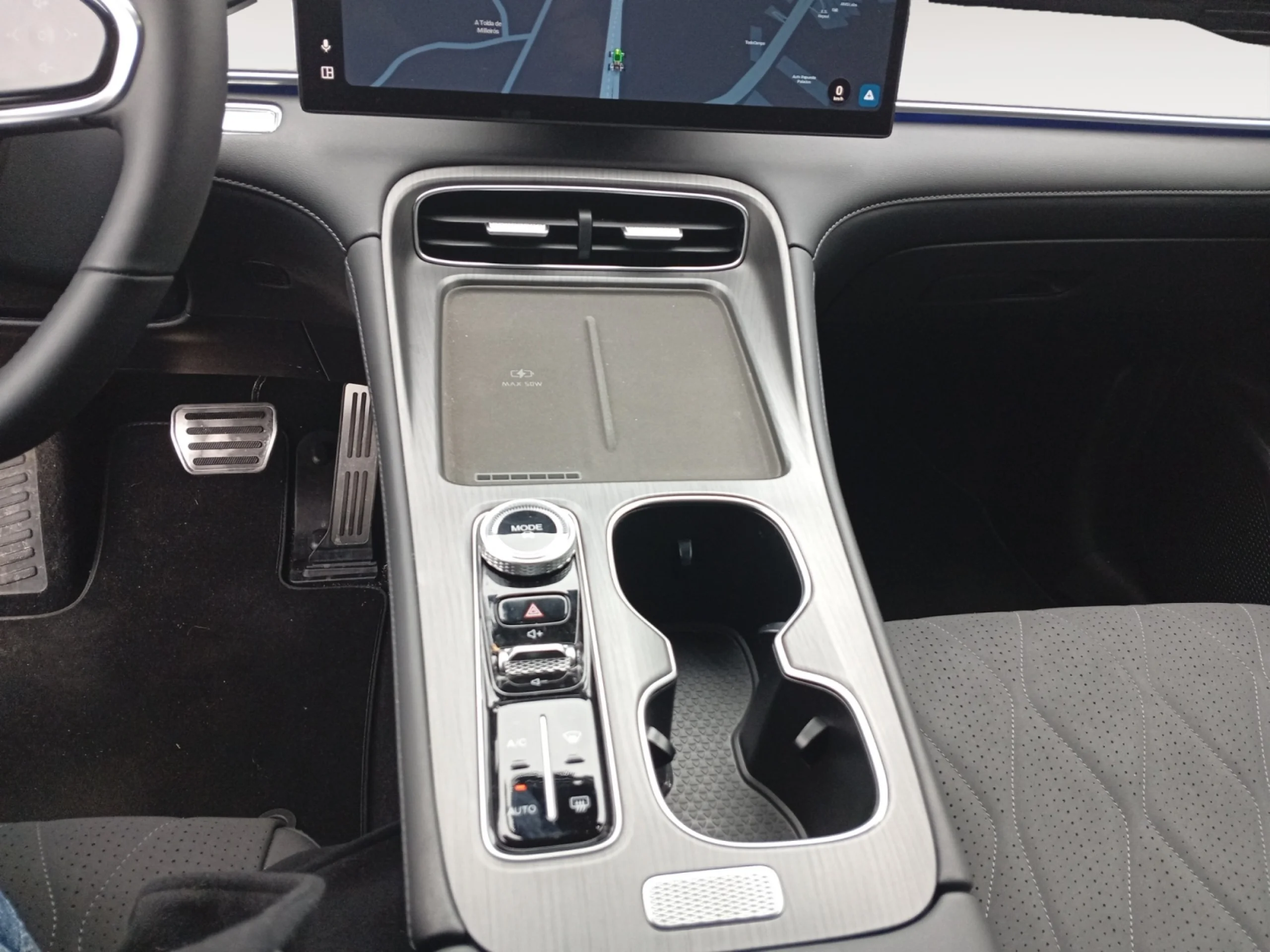 EBRO S800 LUXURY 1.6 TGDI 7 DCT - Foto 11