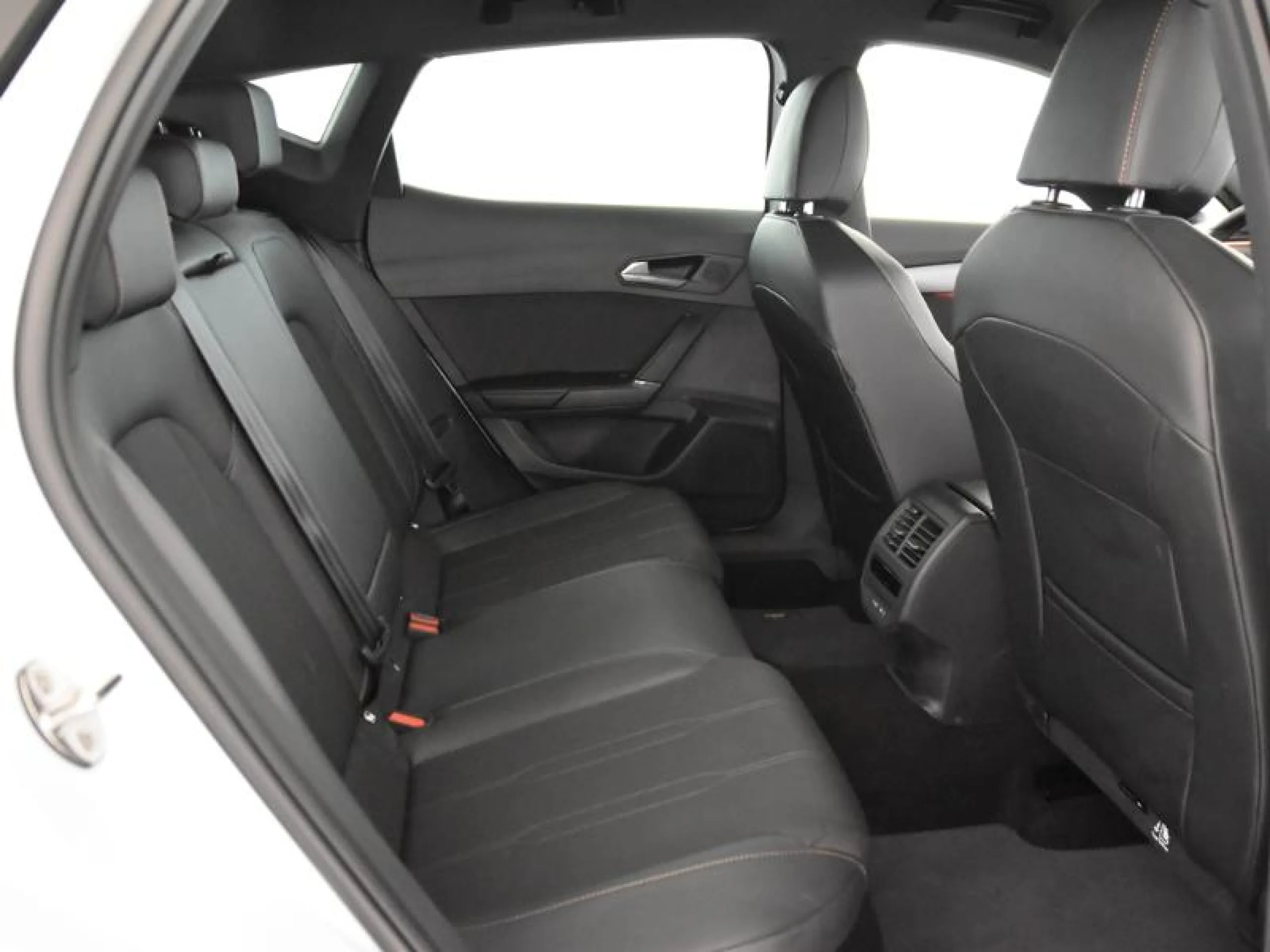 CUPRA FORMENTOR 1.5 ETSI 110KW (150 CV) DSG - Foto 6