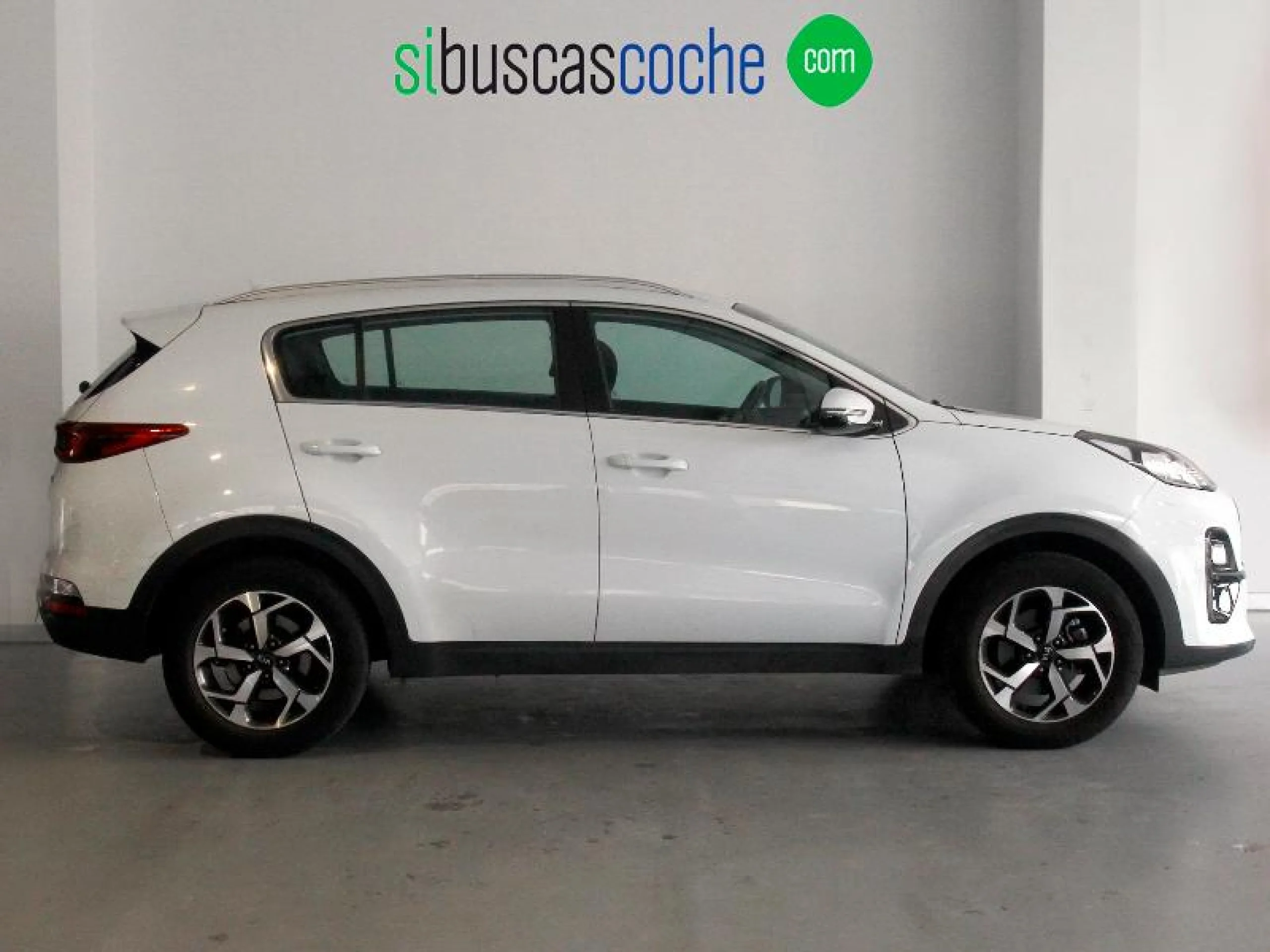 KIA SPORTAGE 1.6 MHEV DRIVE 100KW (136CV) 4X2 - Foto 3