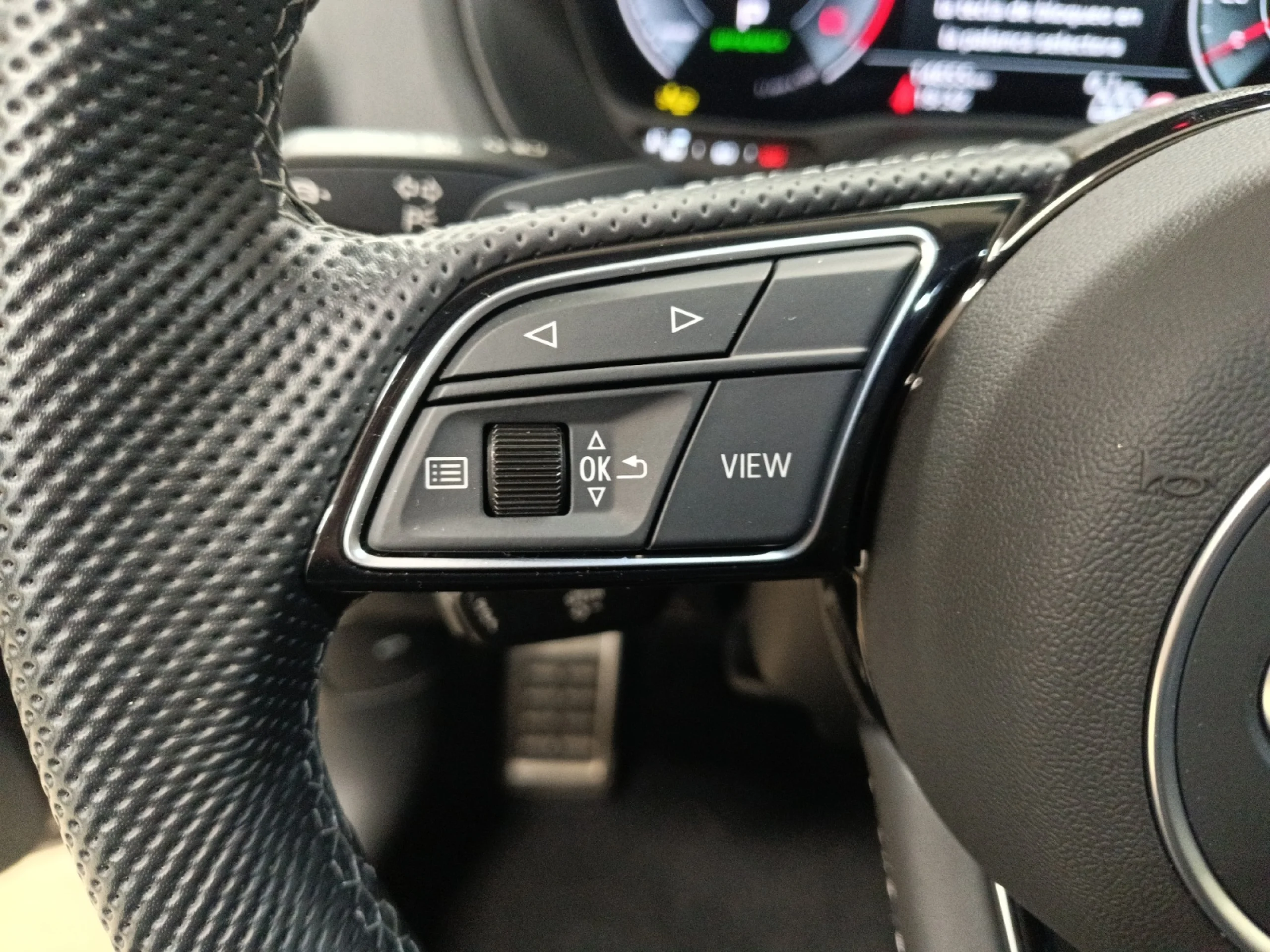 AUDI Q2 ADRENALIN EDITION 35 TDI 110KW S TRONIC - Foto 11