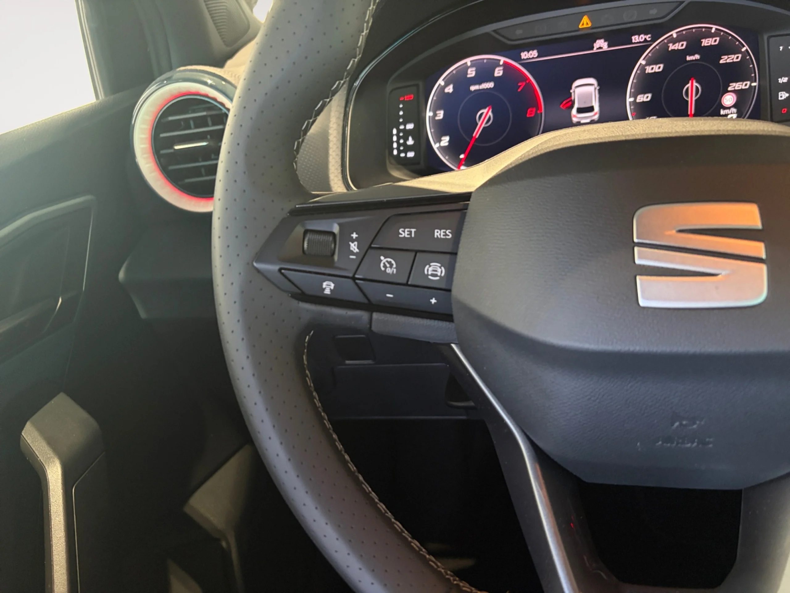 SEAT IBIZA 1.0 TSI 85KW (115CV) START&STOP STYLE+ - Foto 11