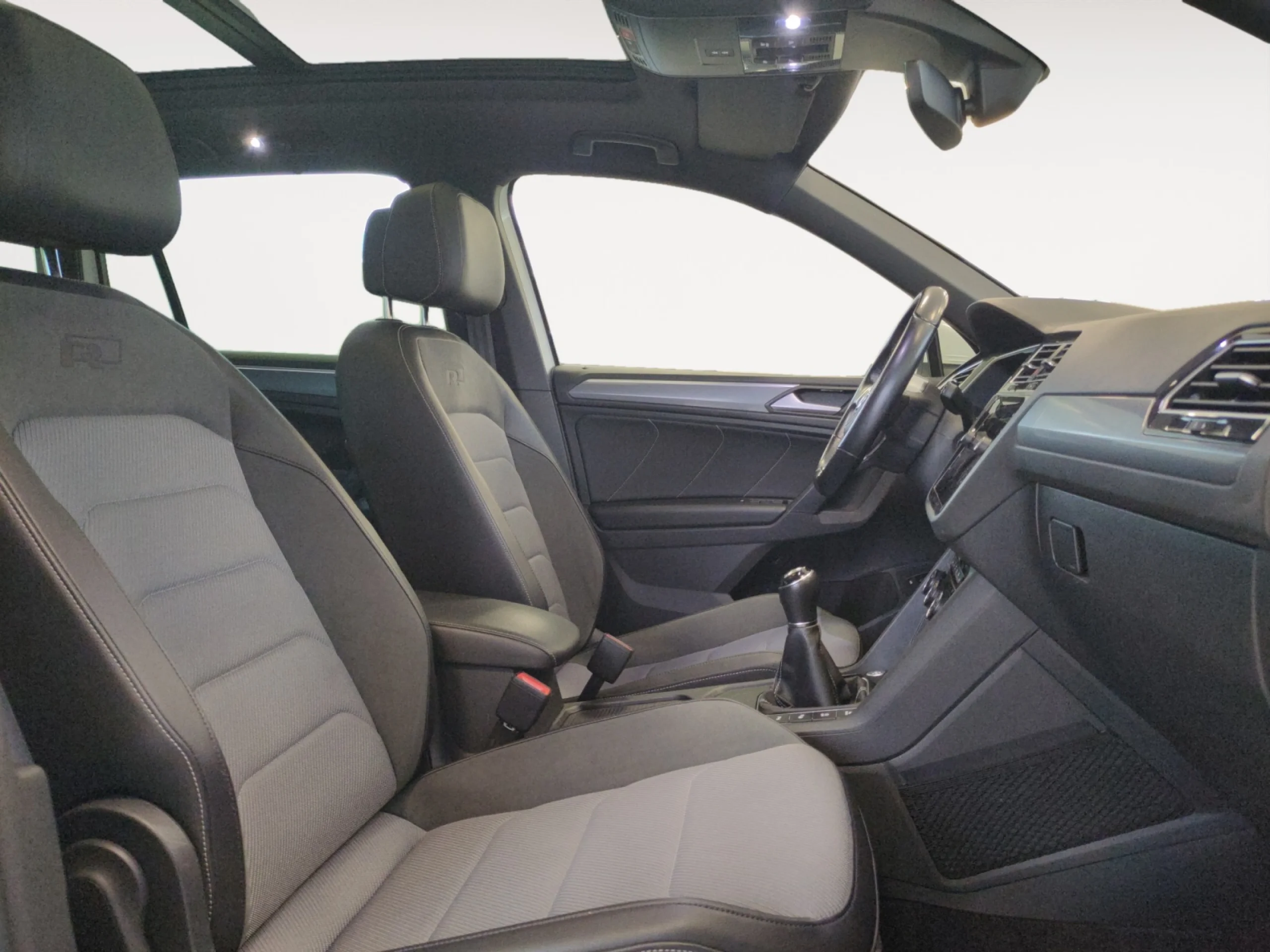 VOLKSWAGEN TIGUAN SPORT 2.0 TDI 110KW (150CV) - Foto 5