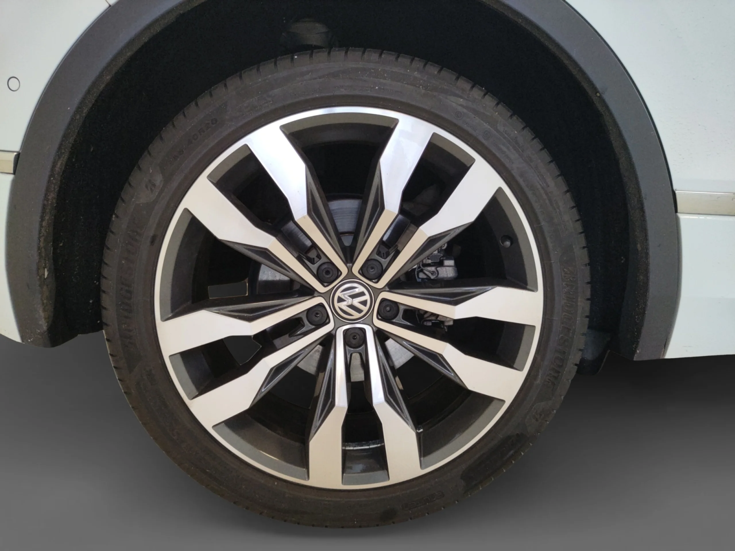 VOLKSWAGEN TIGUAN SPORT 2.0 TDI 110KW (150CV) - Foto 8