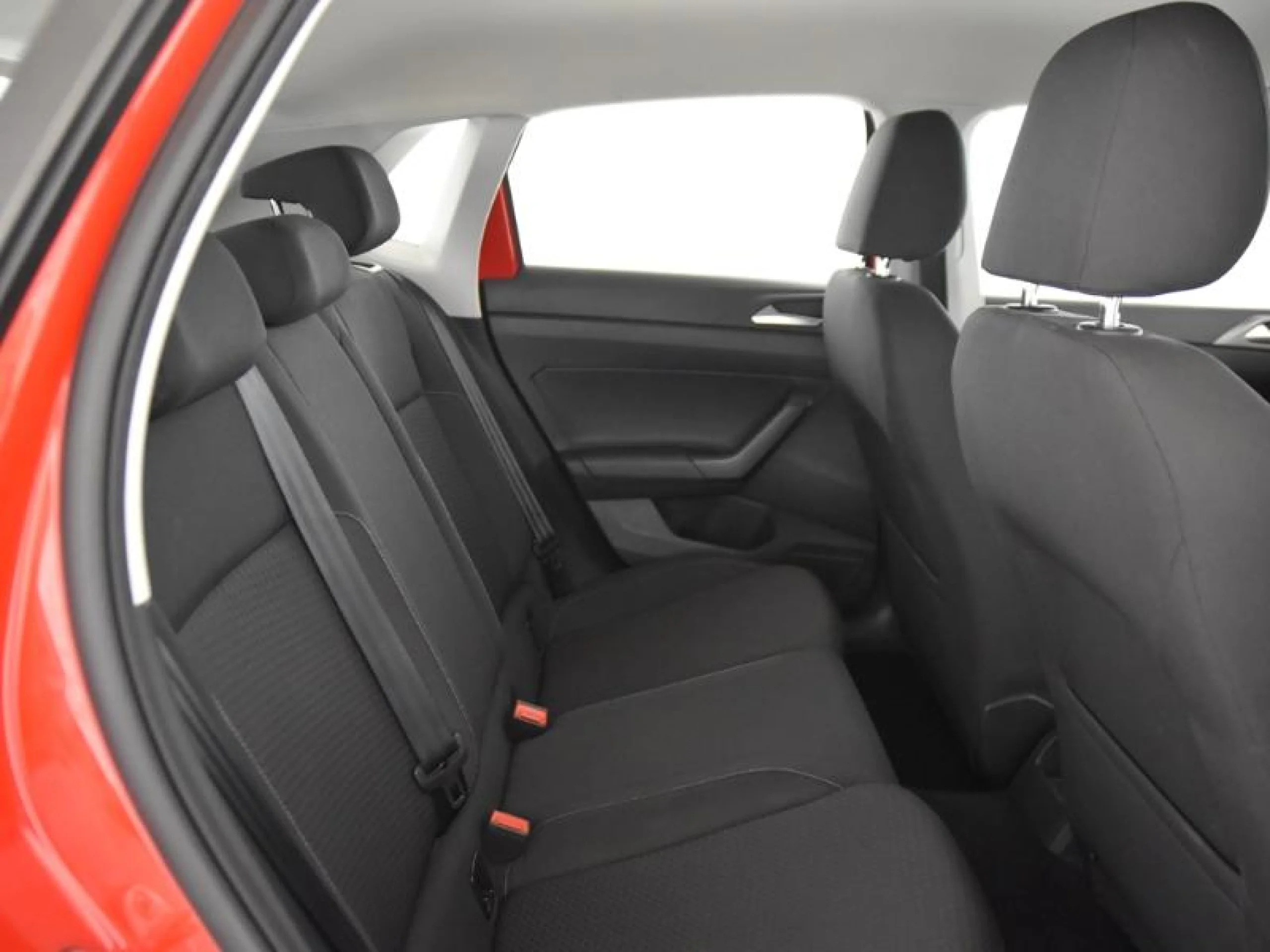 VOLKSWAGEN POLO BEATS 1.0 TSI 70KW (95CV) - Foto 6