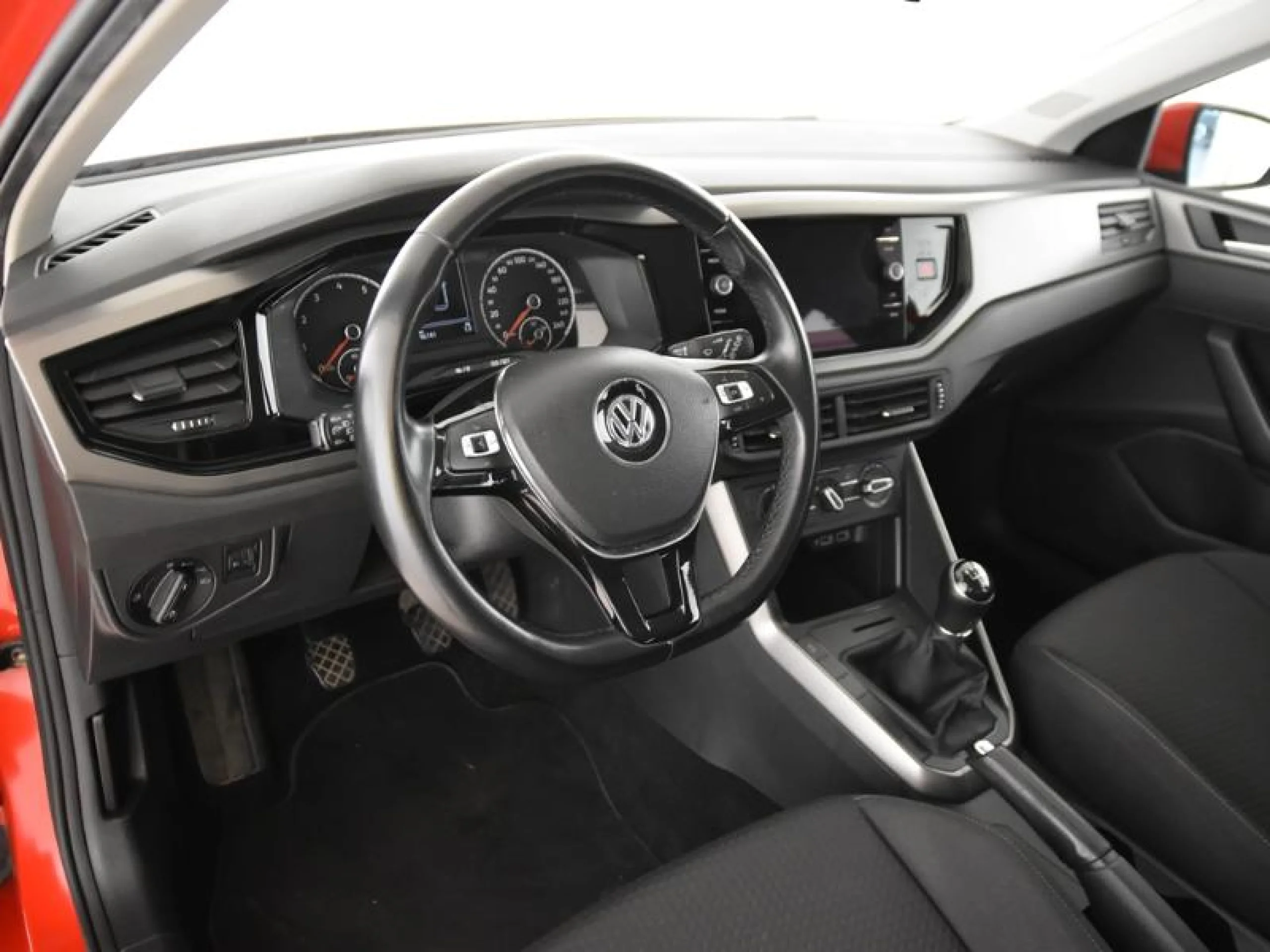 VOLKSWAGEN POLO BEATS 1.0 TSI 70KW (95CV) - Foto 9