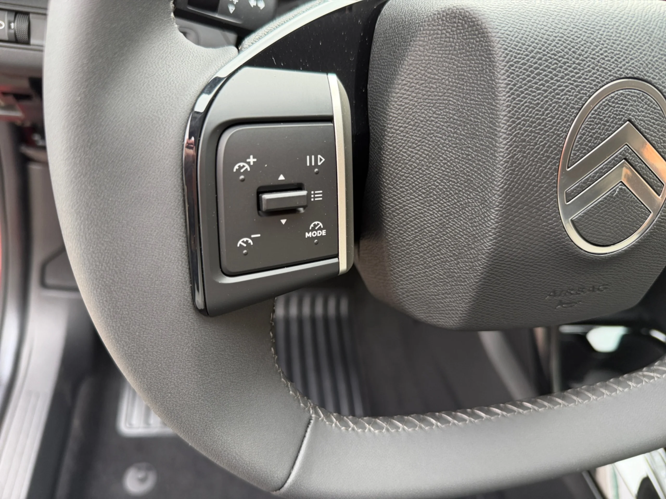 CITROEN C3 HYBRID 110 E DSC6 MAX - Foto 11