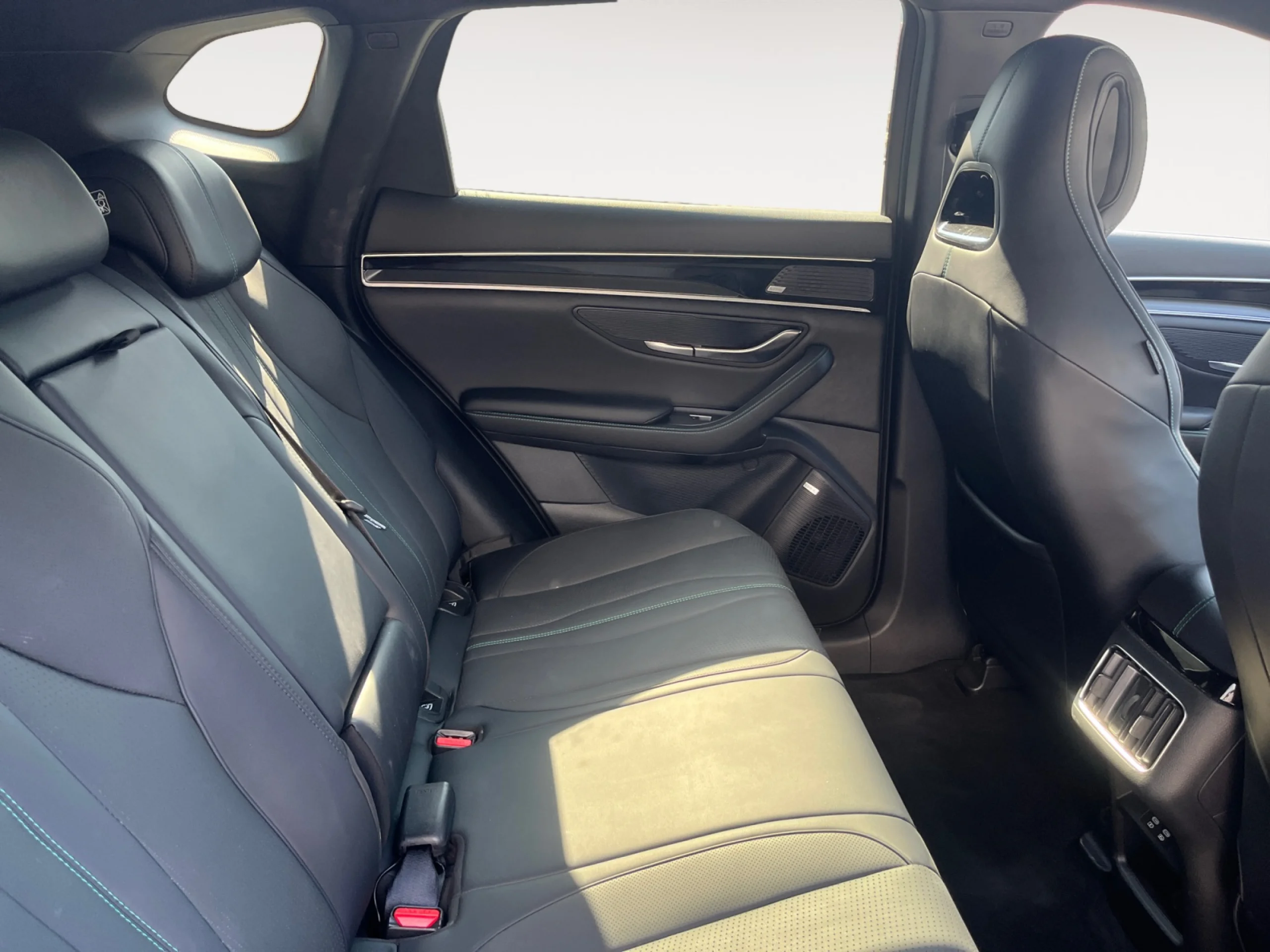 BYD SEAL U 1.5 DM I COMFORT - Foto 6