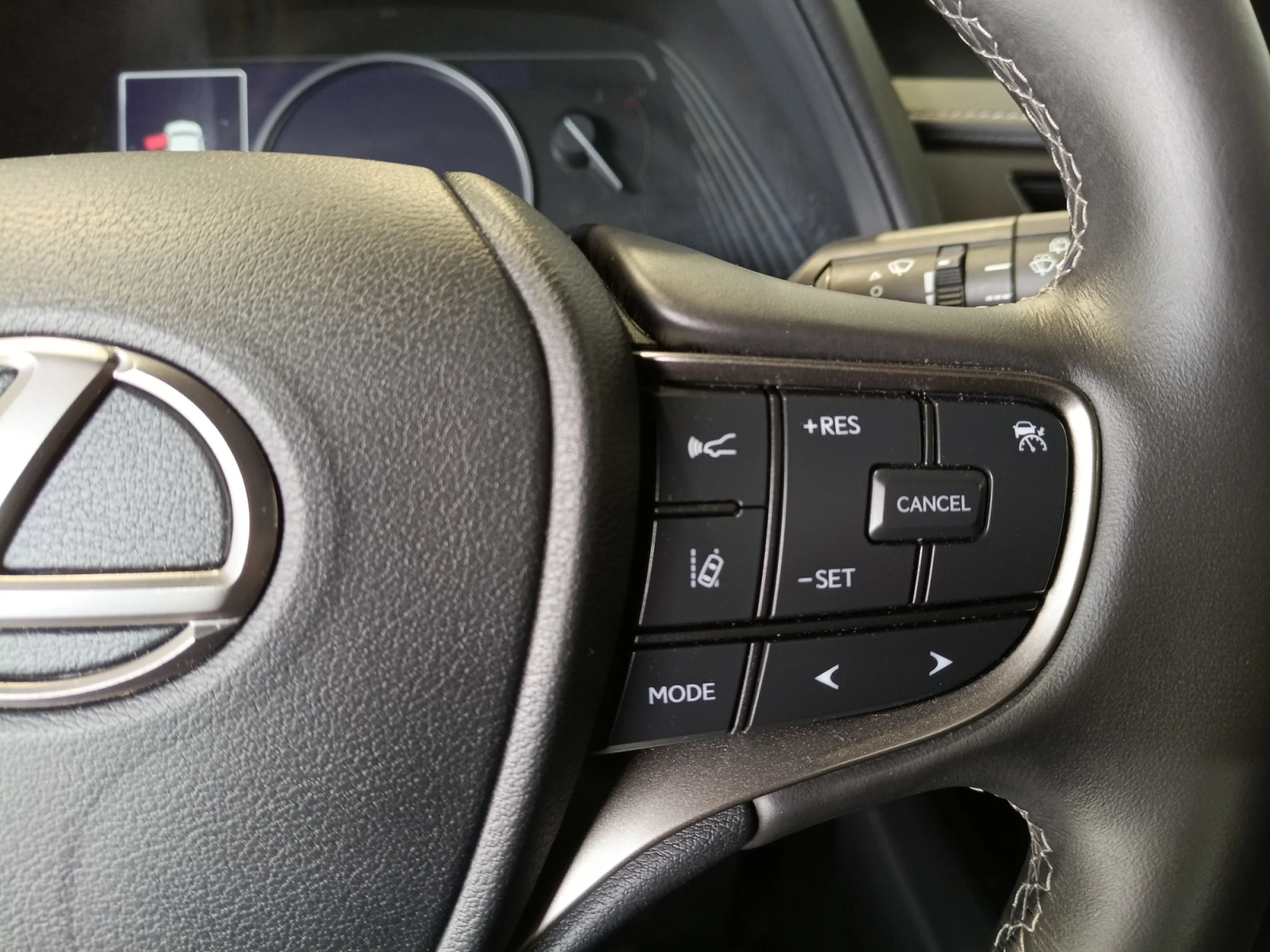 Lexus UX 2.0 250H PREMIUM - Foto 15