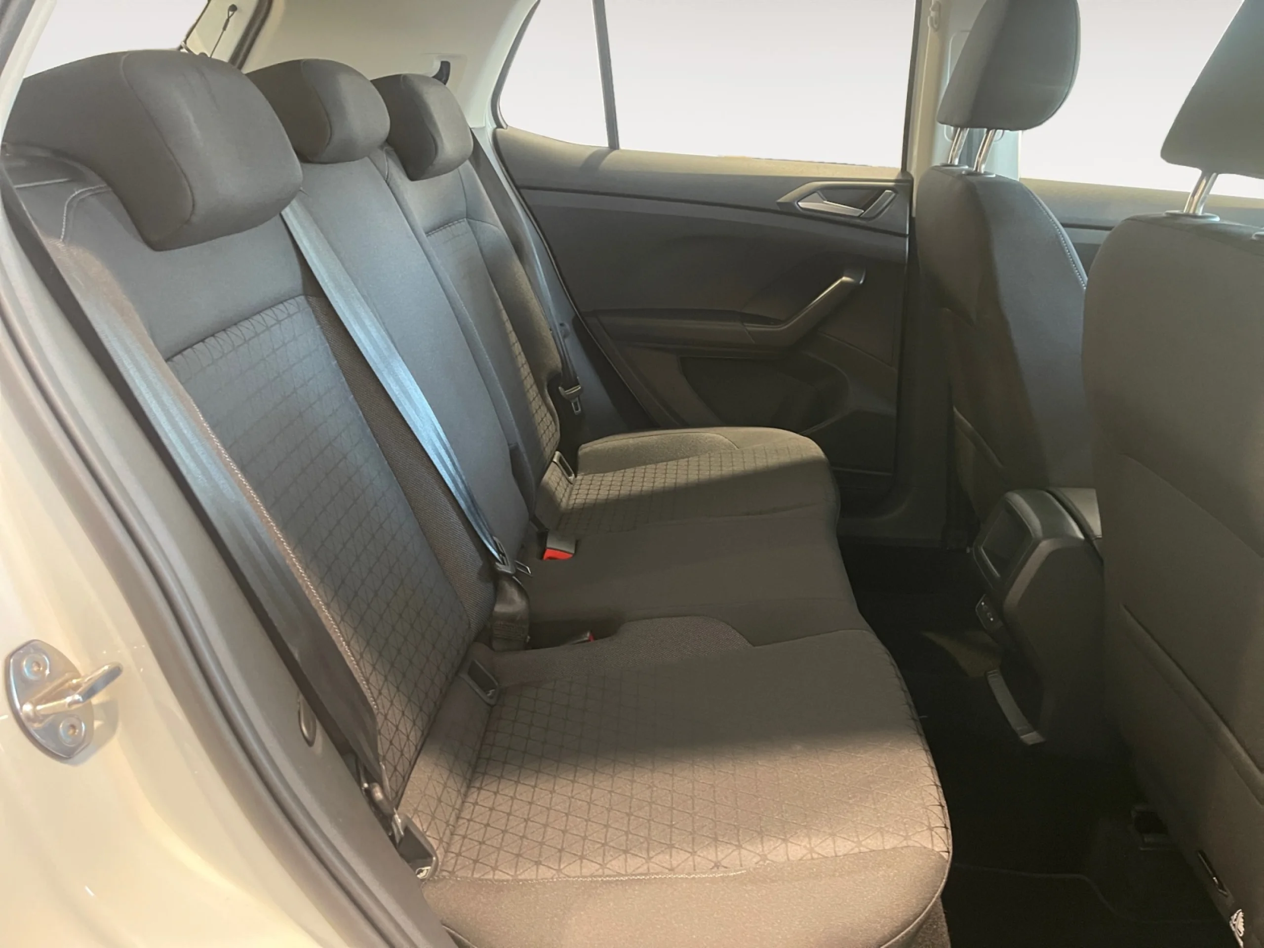 VOLKSWAGEN T CROSS ADVANCE 1.0 TSI 70KW (95CV) - Foto 6