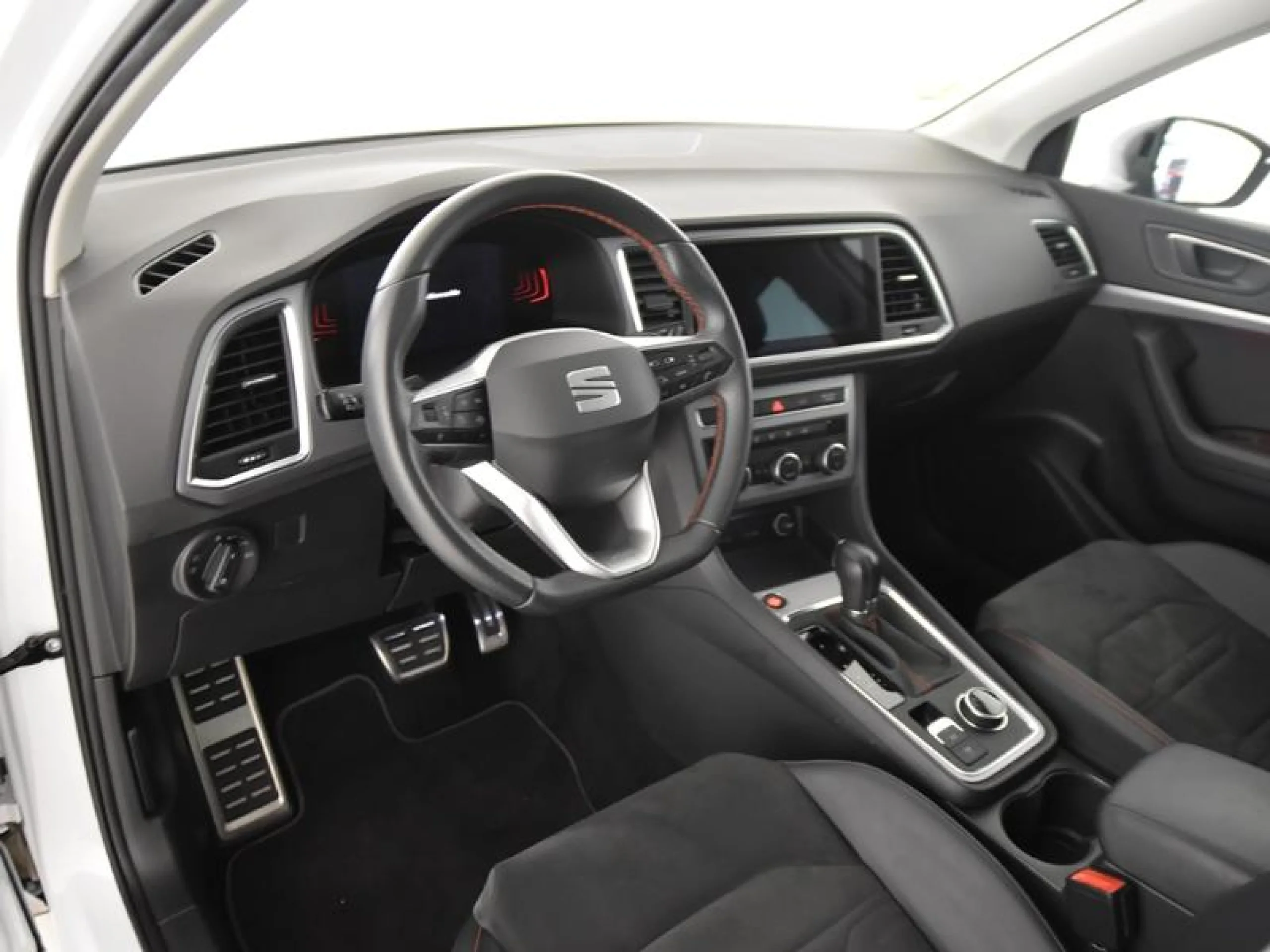SEAT ATECA 2.0 TDI 110KW (150CV) DSG S&S FR XS - Foto 9