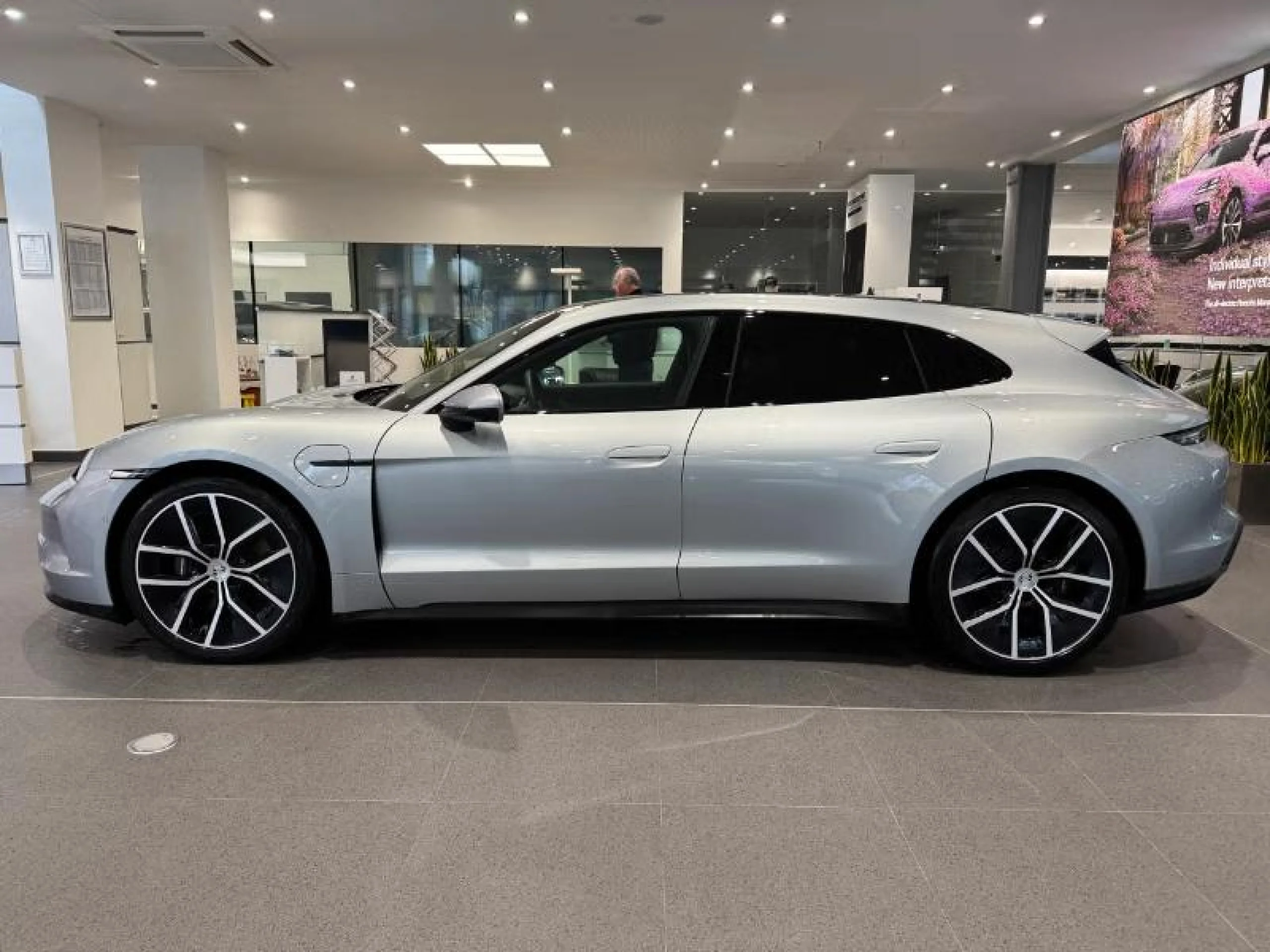 PORSCHE TAYCAN SPORT TURISMO - Foto 2