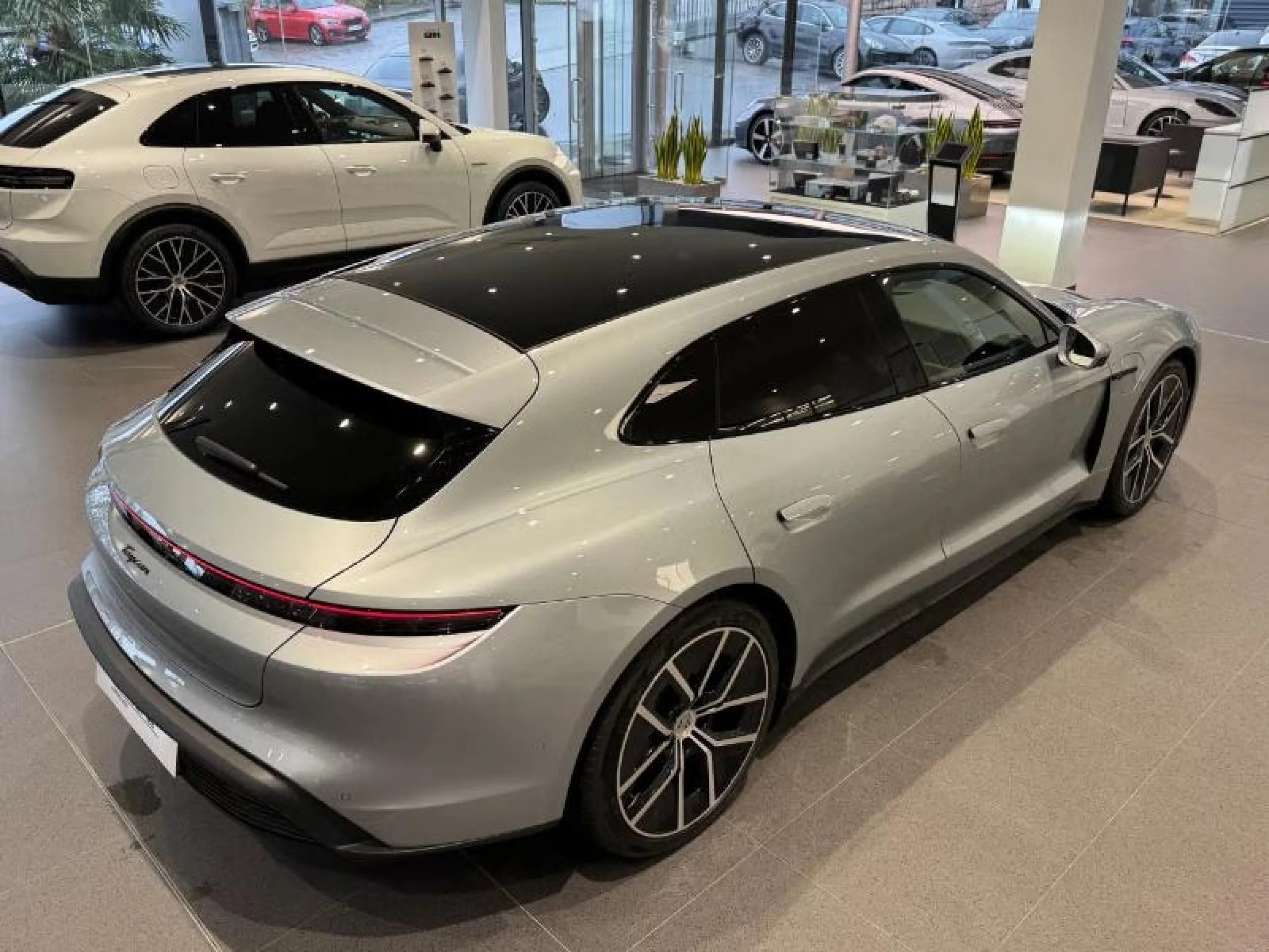 PORSCHE TAYCAN SPORT TURISMO - Foto 11