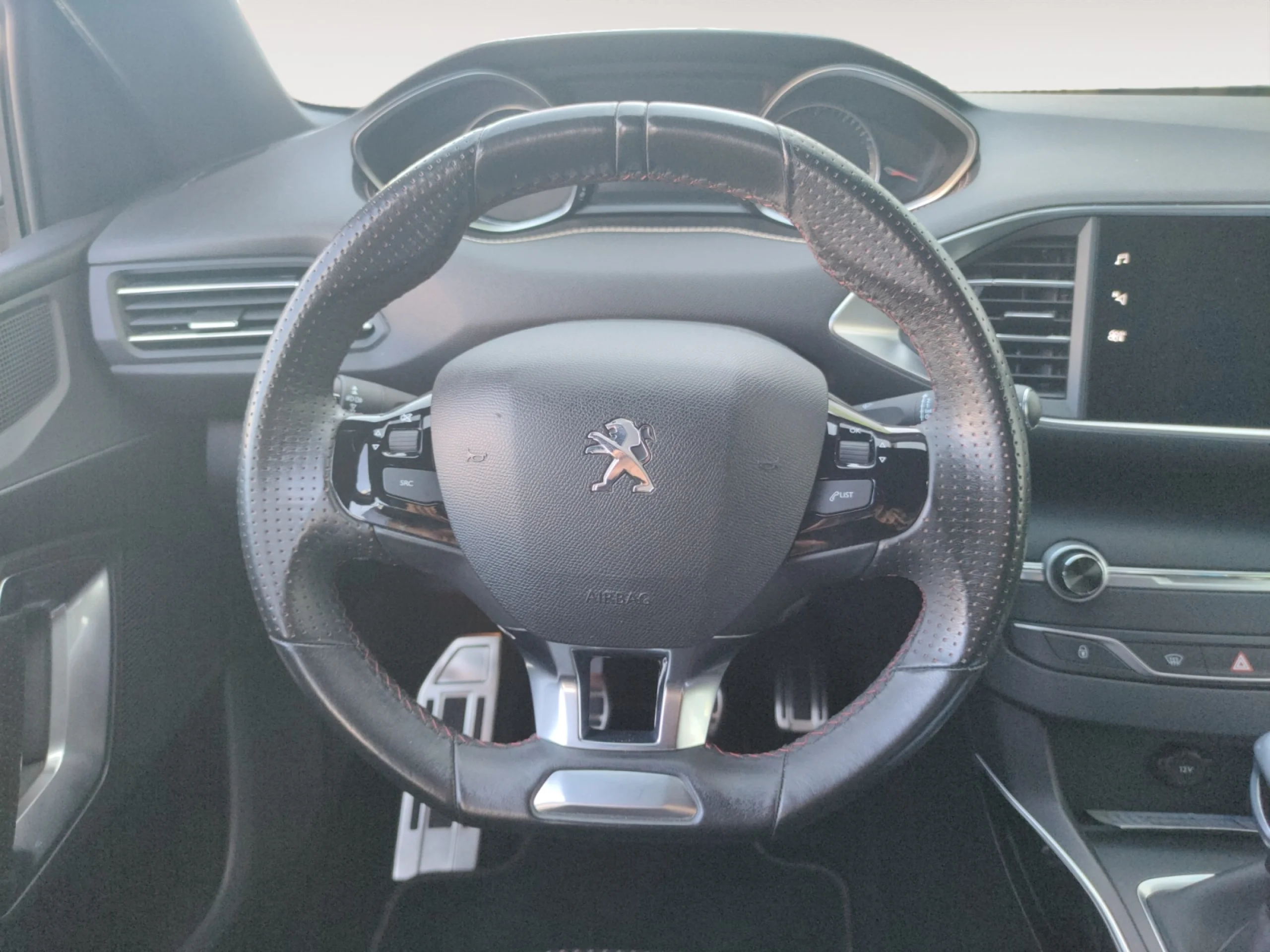 PEUGEOT 308 5P GT LINE 1.2 PURETECH 96KW (130CV) - Foto 11