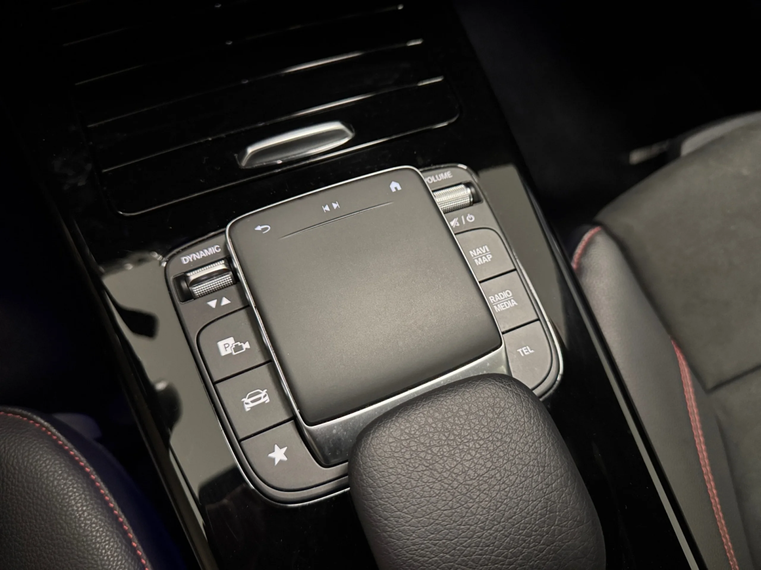 MERCEDES-BENZ CLA CLA 200 D DCT SHOOTING BRAKE - Foto 16